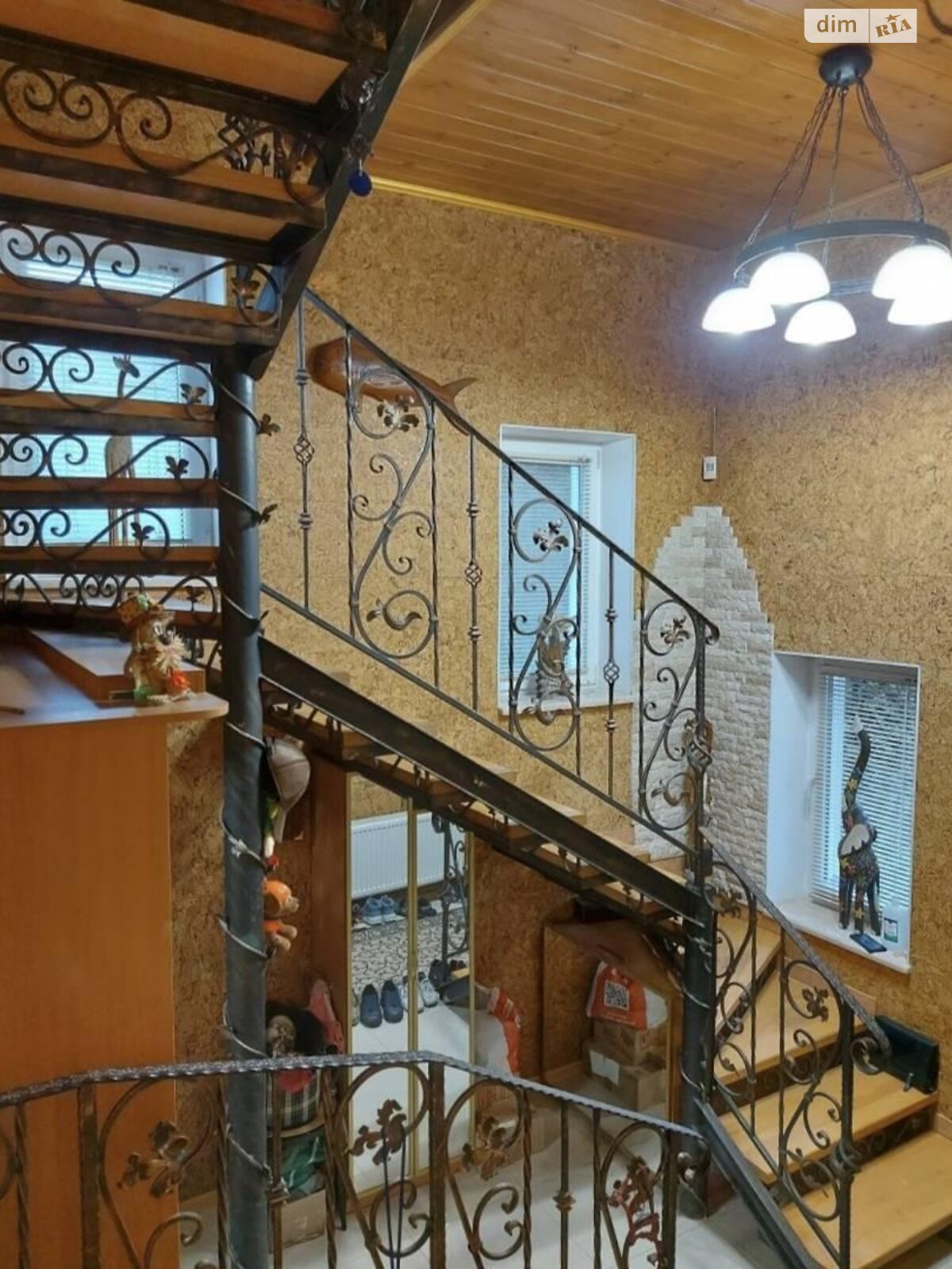 четырехэтажный дом, 200 кв. м, кирпич. Продажа в Прилиманском фото 1