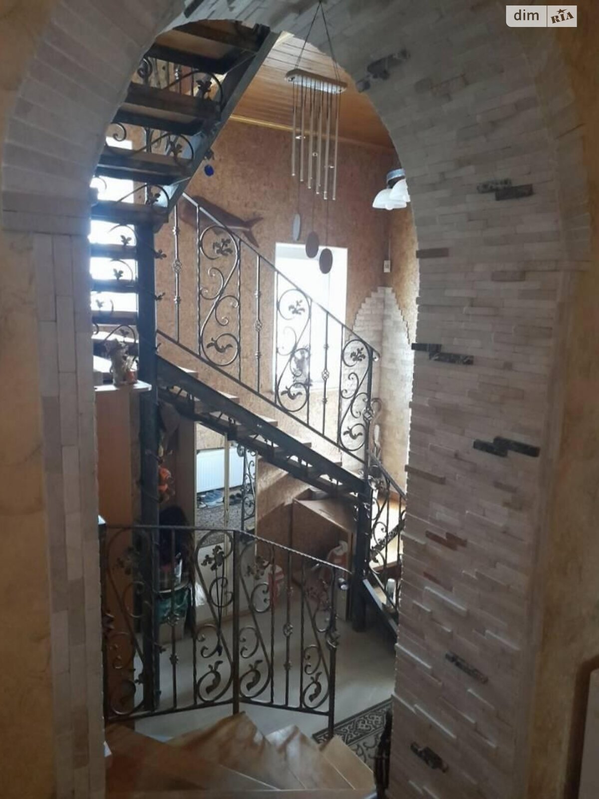 четырехэтажный дом, 200 кв. м, кирпич. Продажа в Прилиманском фото 1