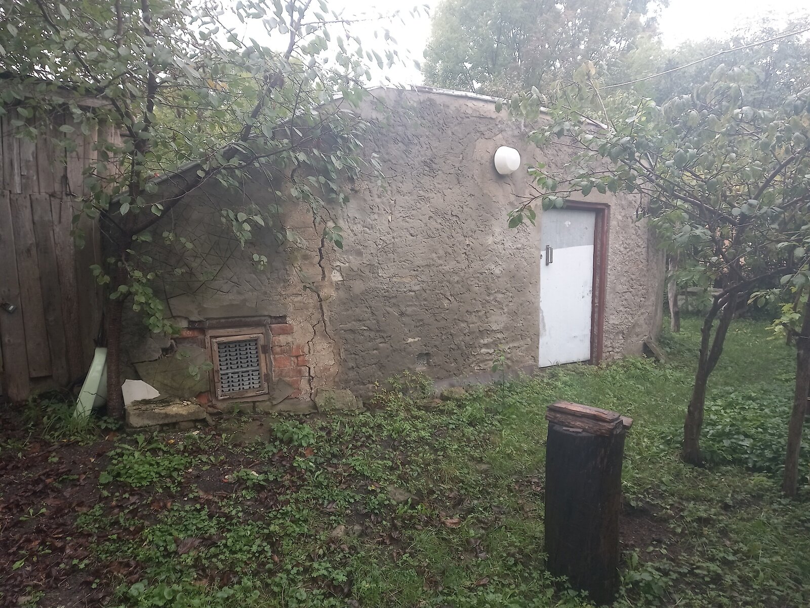 одноэтажный дом, 2500 кв. м, кирпич. Продажа в Приворотье фото 1