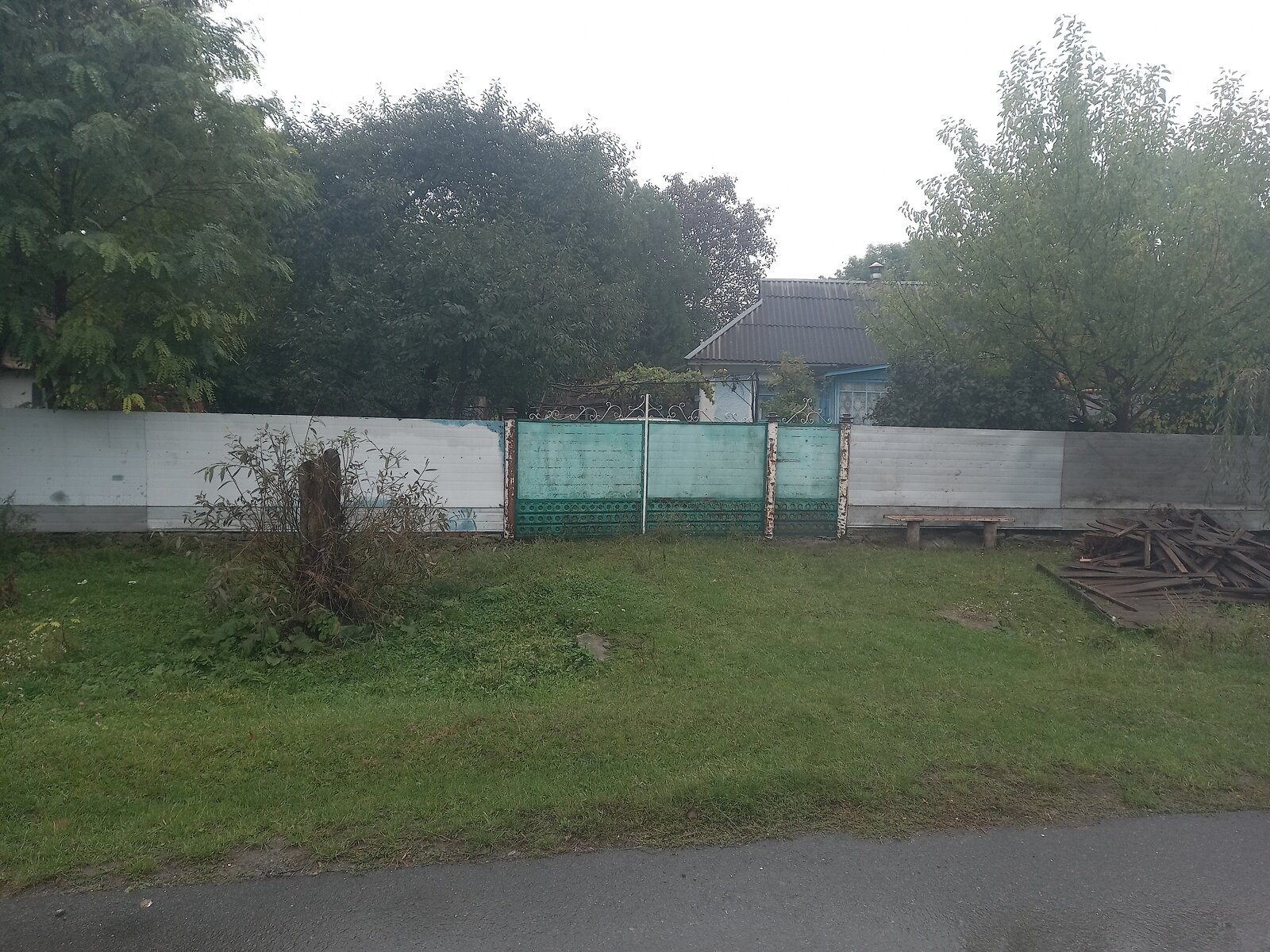 одноэтажный дом, 2500 кв. м, кирпич. Продажа в Приворотье фото 1