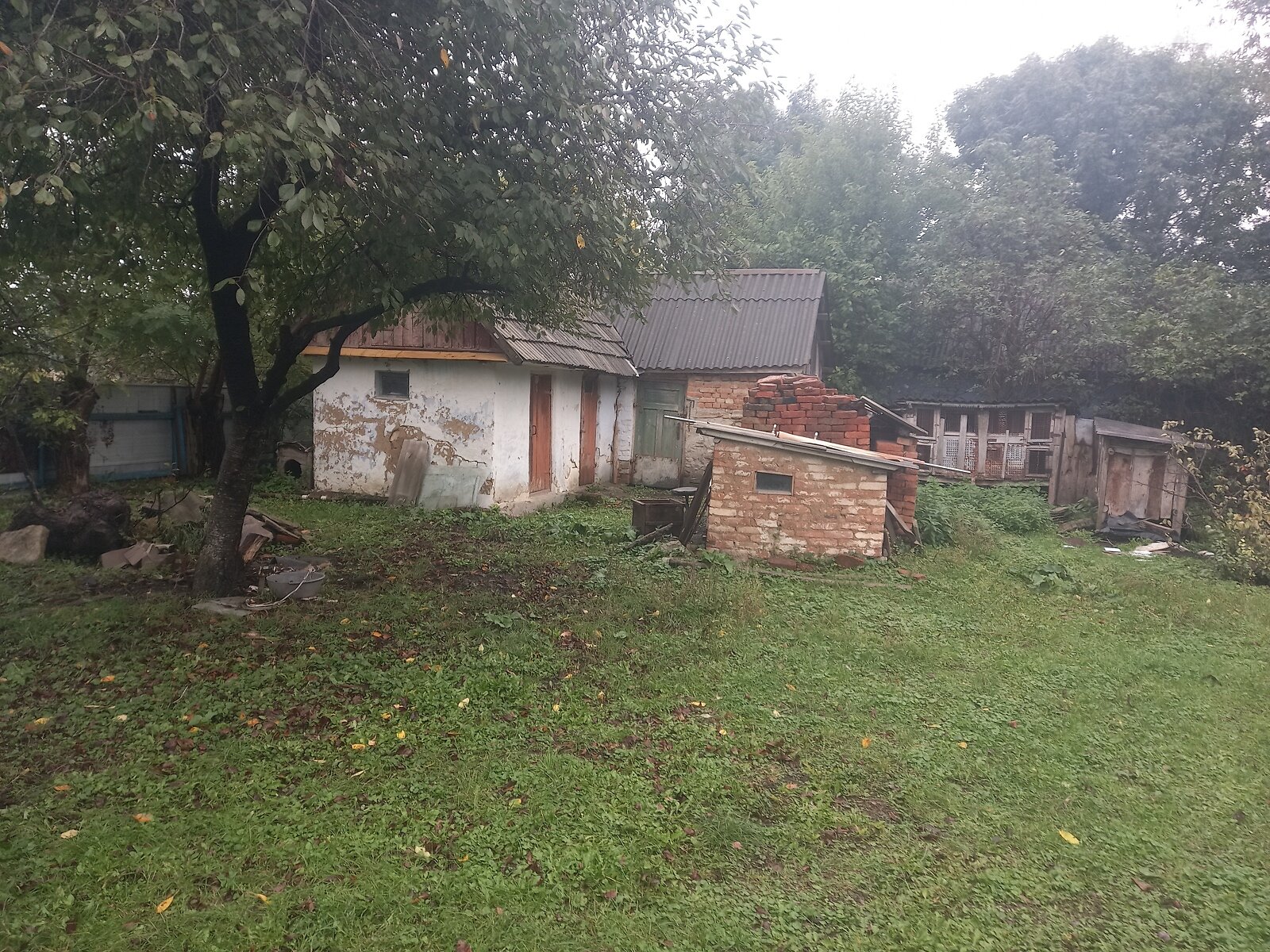 одноэтажный дом, 2500 кв. м, кирпич. Продажа в Приворотье фото 1