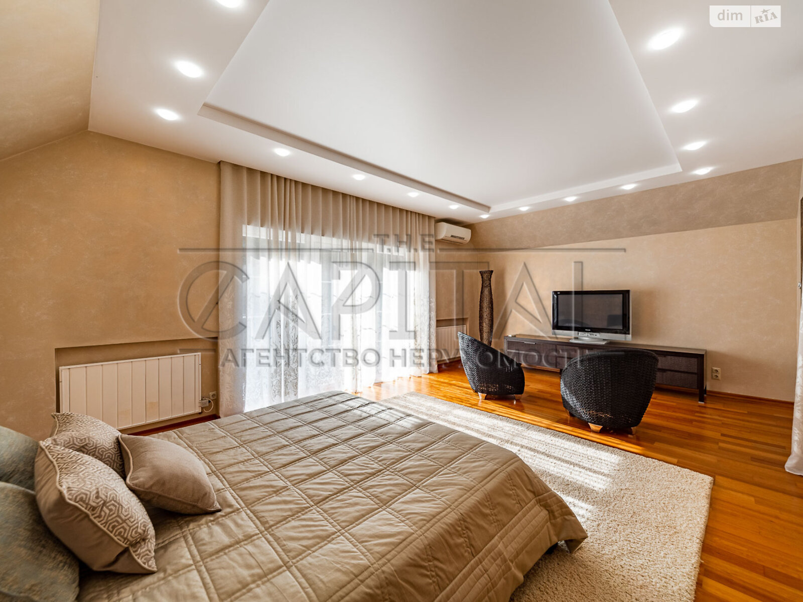 триповерховий будинок з верандою, 299.6 кв. м, цегла. Продаж у Воронькові фото 1 триповерховий будинок з верандою, 299.6 кв. м, цегла. Продаж у Воронькові фото 1