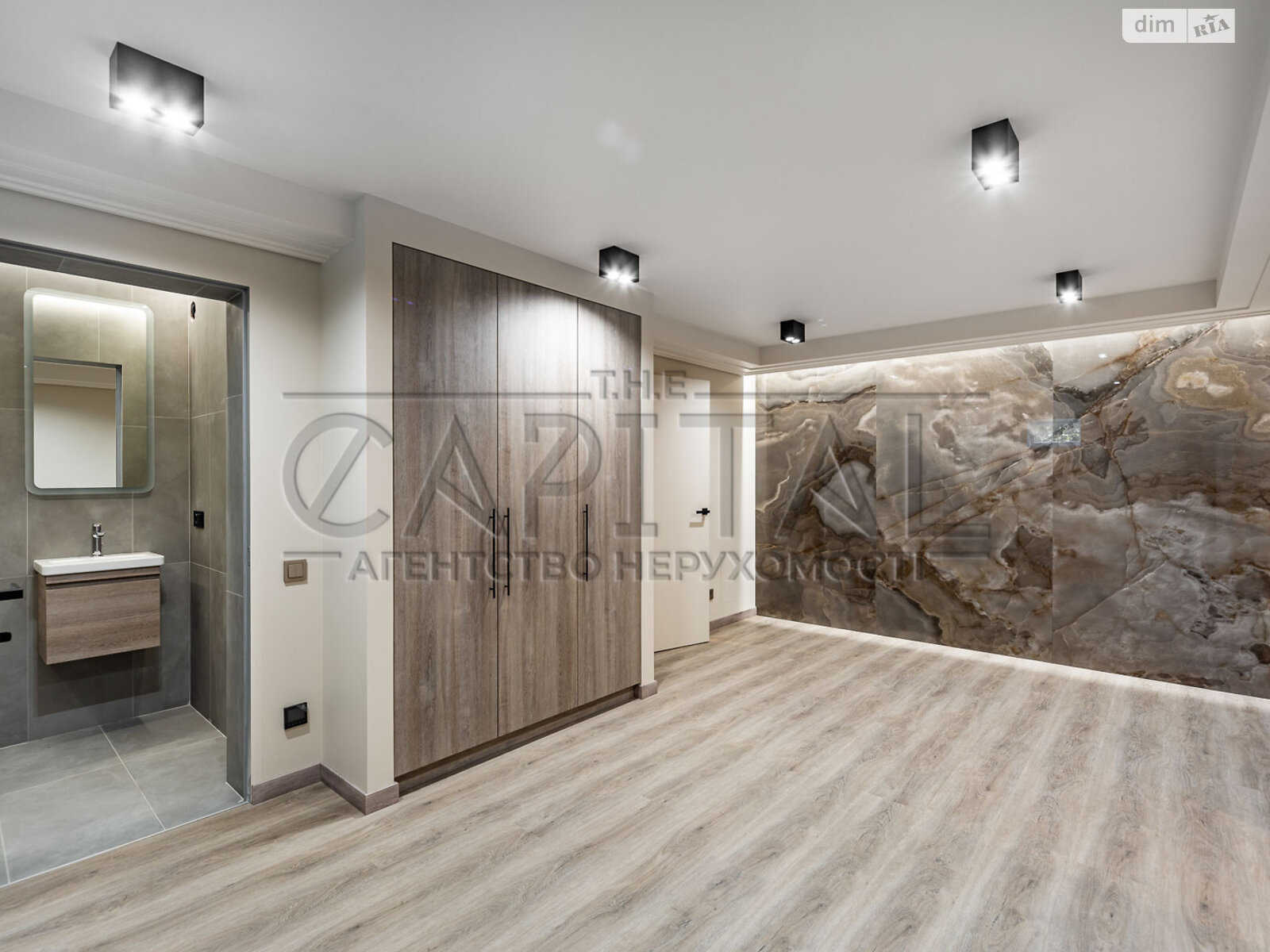 триповерховий будинок з верандою, 299.6 кв. м, цегла. Продаж у Воронькові фото 1 триповерховий будинок з верандою, 299.6 кв. м, цегла. Продаж у Воронькові фото 1