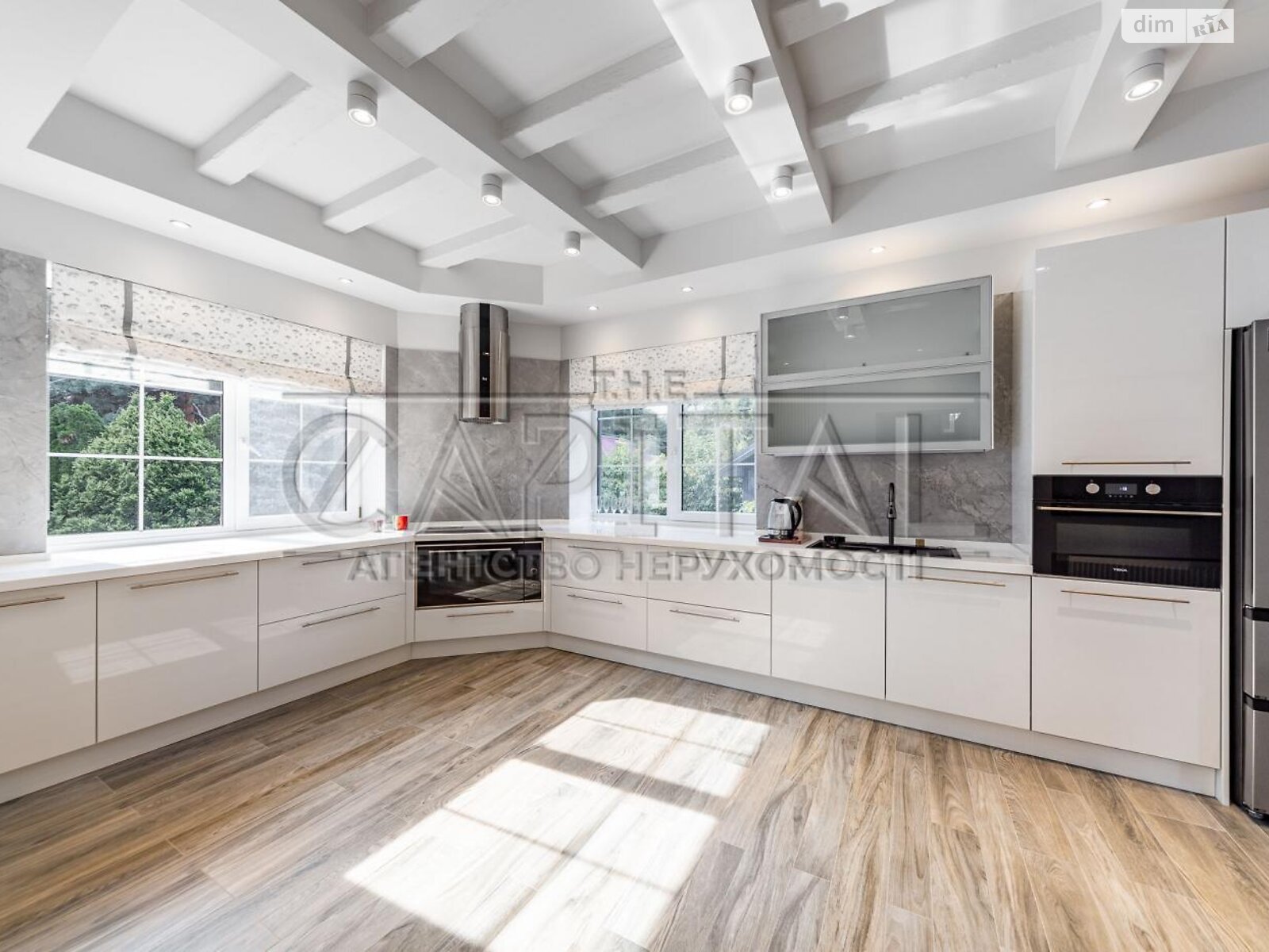 триповерховий будинок з гаражем, 299.6 кв. м, цегла. Продаж у Воронівці фото 1 триповерховий будинок з гаражем, 299.6 кв. м, цегла. Продаж у Воронівці фото 1