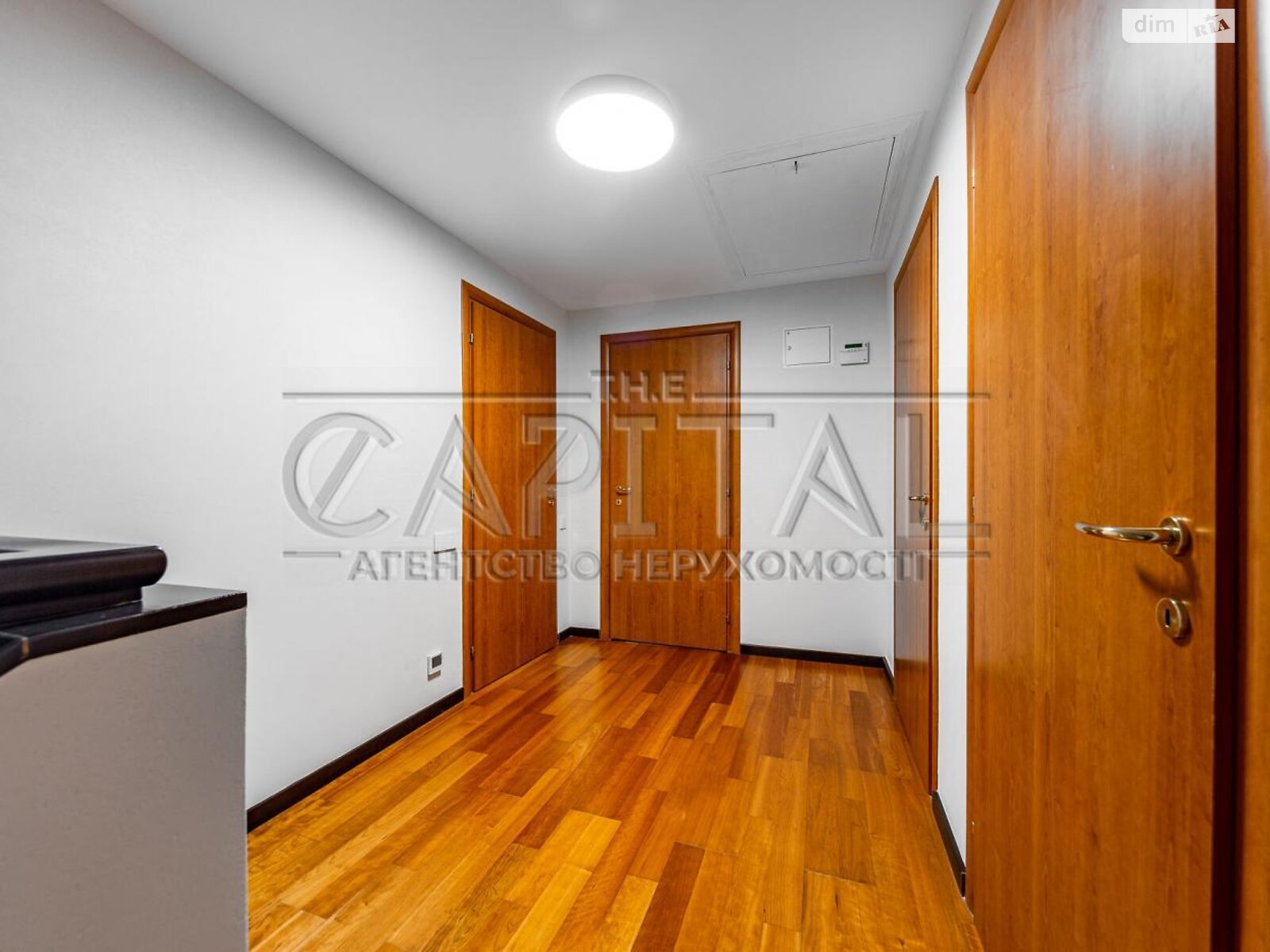 триповерховий будинок з гаражем, 299.6 кв. м, цегла. Продаж у Воронівці фото 1 триповерховий будинок з гаражем, 299.6 кв. м, цегла. Продаж у Воронівці фото 1