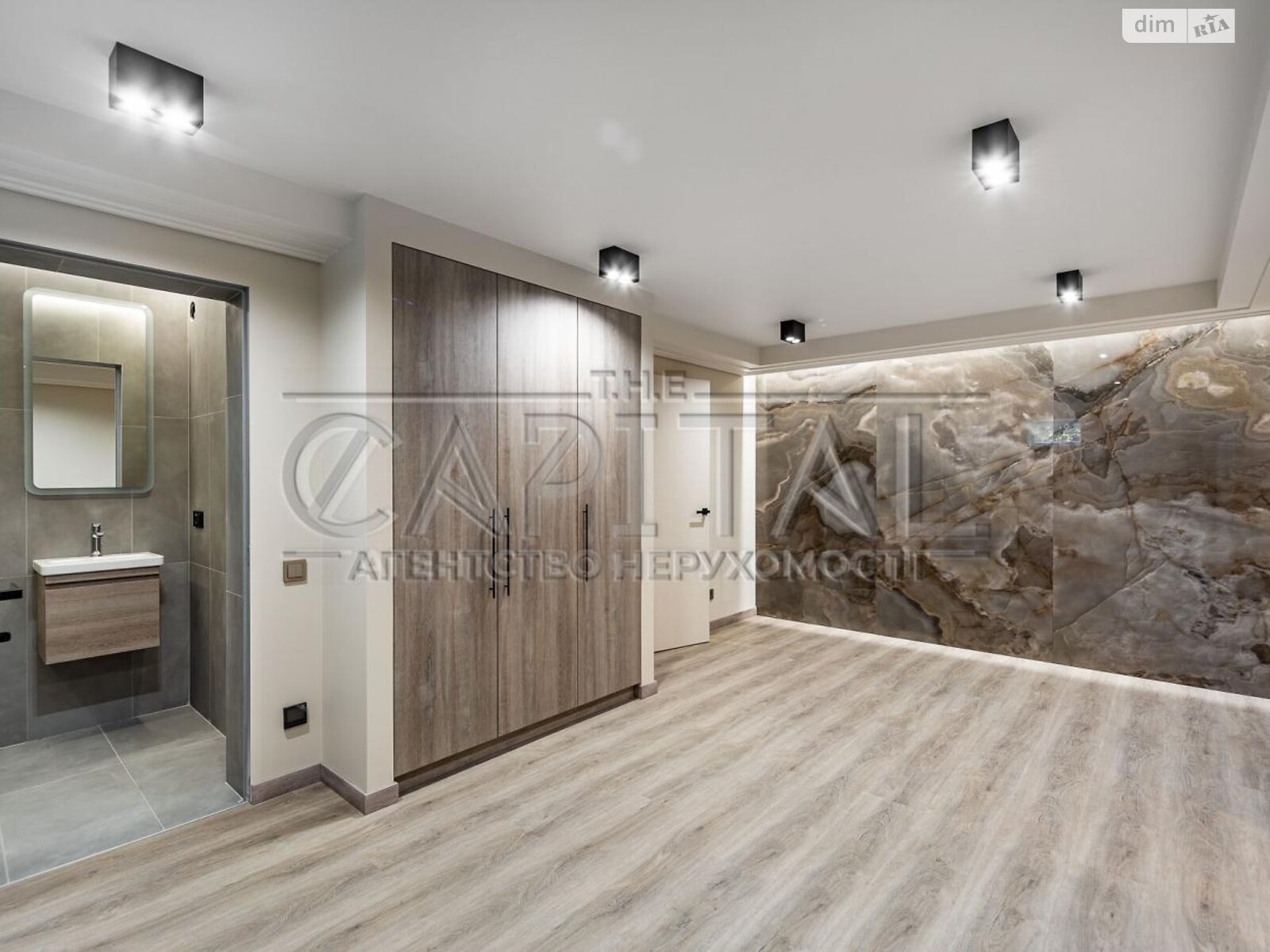 триповерховий будинок з гаражем, 299.6 кв. м, цегла. Продаж у Воронівці фото 1 триповерховий будинок з гаражем, 299.6 кв. м, цегла. Продаж у Воронівці фото 1