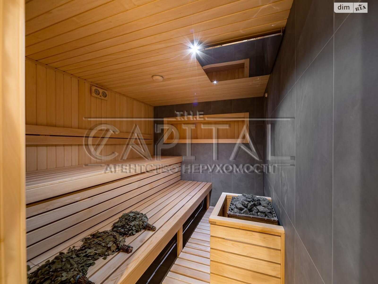 триповерховий будинок з гаражем, 299.6 кв. м, цегла. Продаж у Воронівці фото 1 триповерховий будинок з гаражем, 299.6 кв. м, цегла. Продаж у Воронівці фото 1