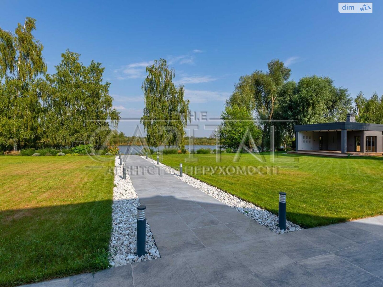 триповерховий будинок з гаражем, 299.6 кв. м, цегла. Продаж у Воронівці фото 1 триповерховий будинок з гаражем, 299.6 кв. м, цегла. Продаж у Воронівці фото 1