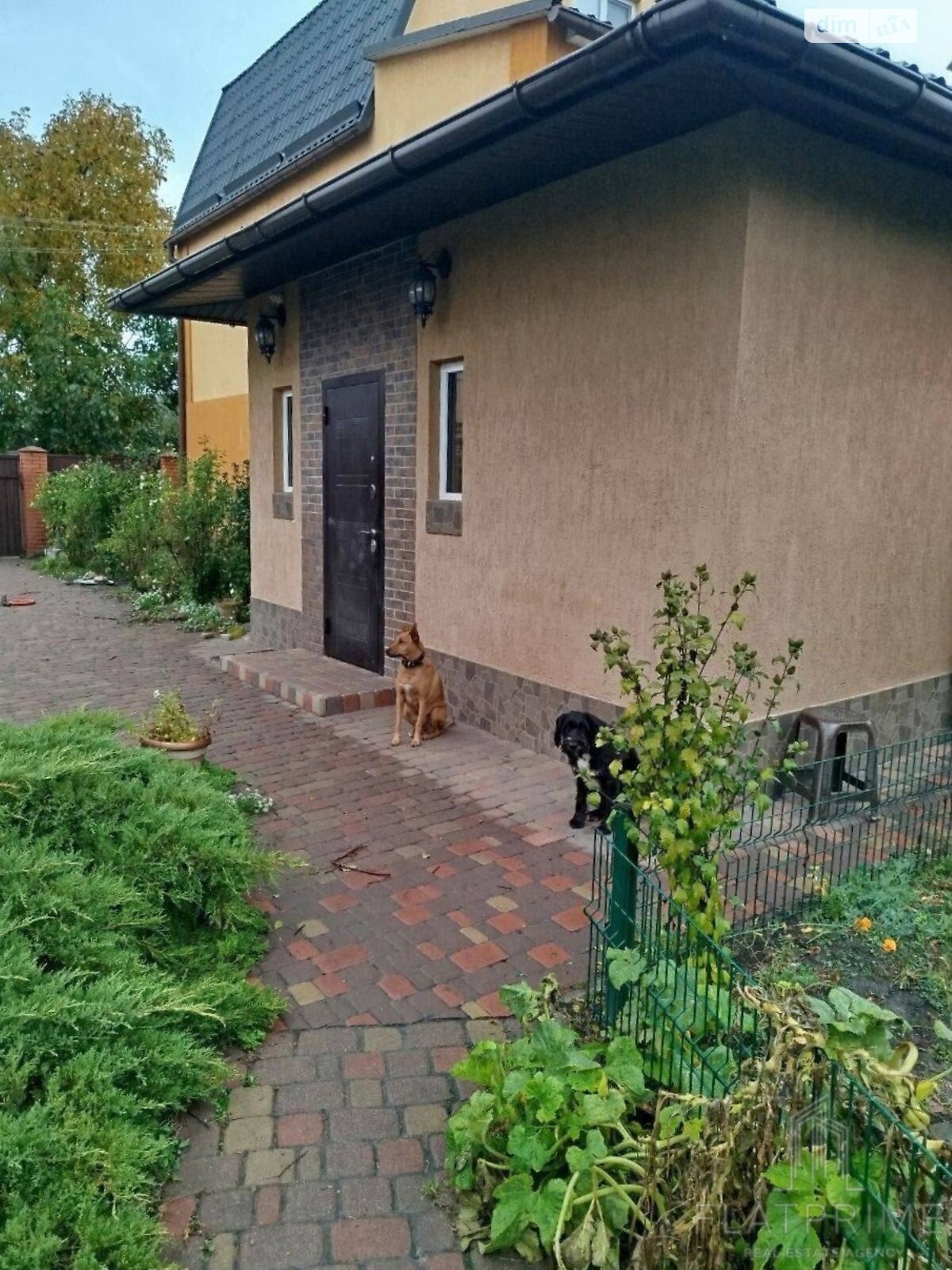 трехэтажный дом с гаражом, 150 кв. м, кирпич. Продажа в Пуховке фото 1 трехэтажный дом с гаражом, 150 кв. м, кирпич. Продажа в Пуховке фото 1