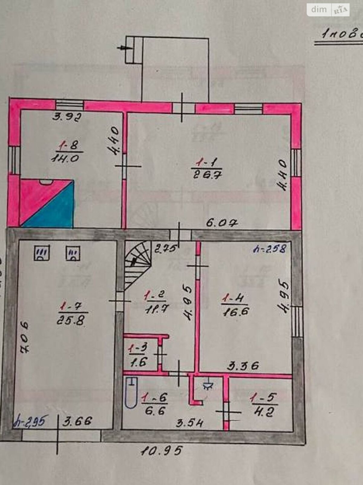 трехэтажный дом с отоплением, 220 кв. м, кирпич. Продажа в Пуховке фото 1