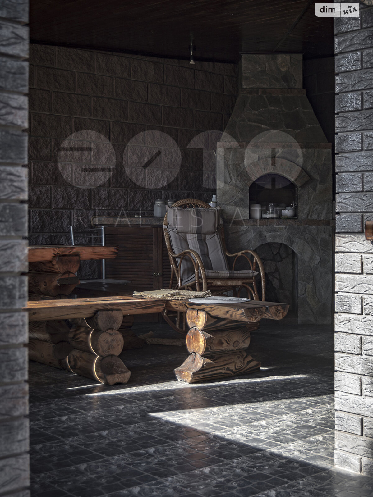 триповерховий будинок з верандою, 215.1 кв. м, цегла. Продаж у Пухівці фото 1 триповерховий будинок з верандою, 215.1 кв. м, цегла. Продаж у Пухівці фото 1