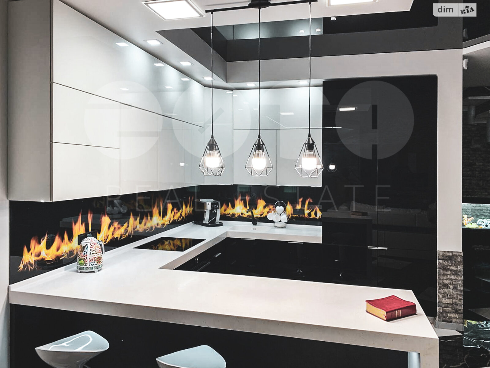 триповерховий будинок з верандою, 215.1 кв. м, цегла. Продаж у Пухівці фото 1 триповерховий будинок з верандою, 215.1 кв. м, цегла. Продаж у Пухівці фото 1