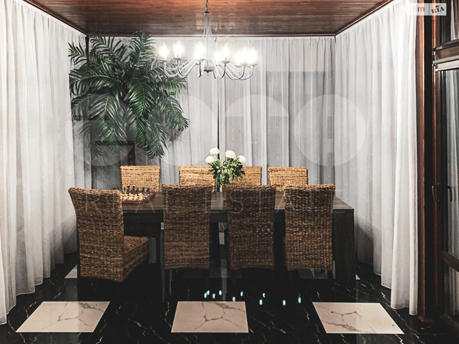 триповерховий будинок з верандою, 215.1 кв. м, цегла. Продаж у Пухівці фото 1 триповерховий будинок з верандою, 215.1 кв. м, цегла. Продаж у Пухівці фото 1