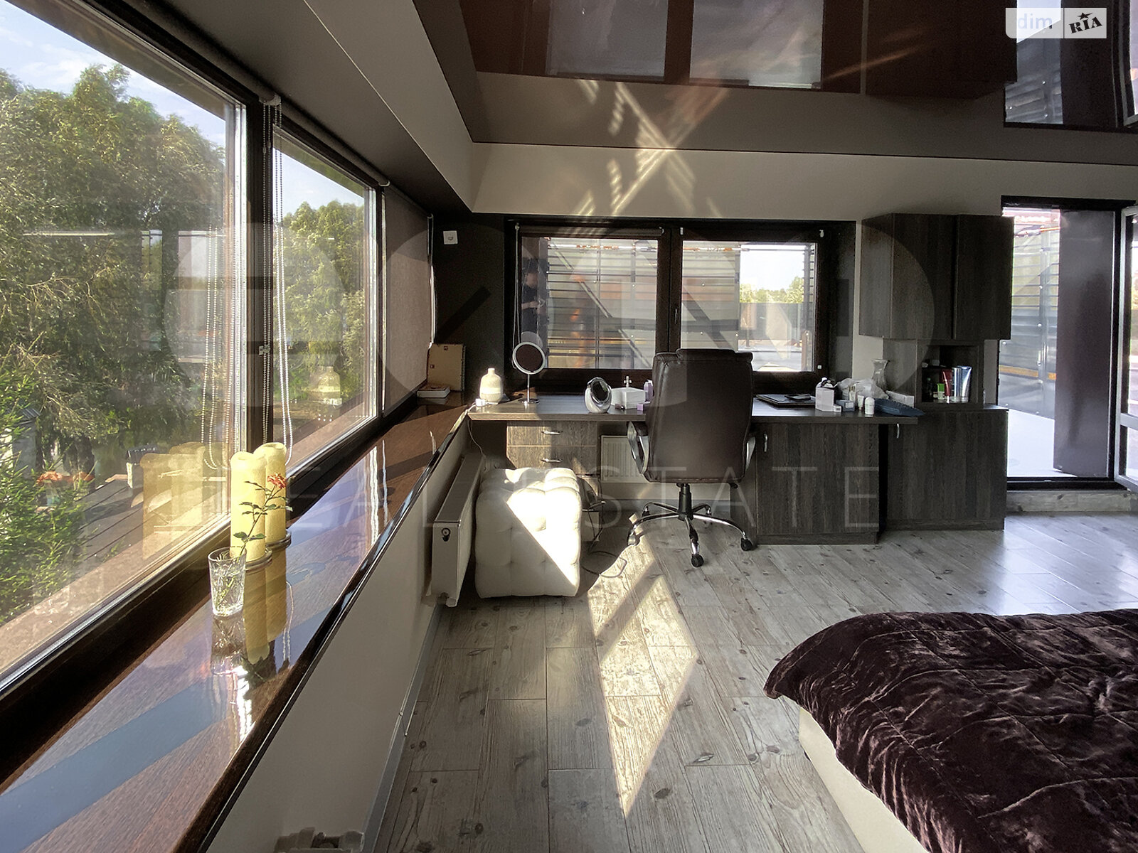 триповерховий будинок з верандою, 215.1 кв. м, цегла. Продаж у Пухівці фото 1 триповерховий будинок з верандою, 215.1 кв. м, цегла. Продаж у Пухівці фото 1