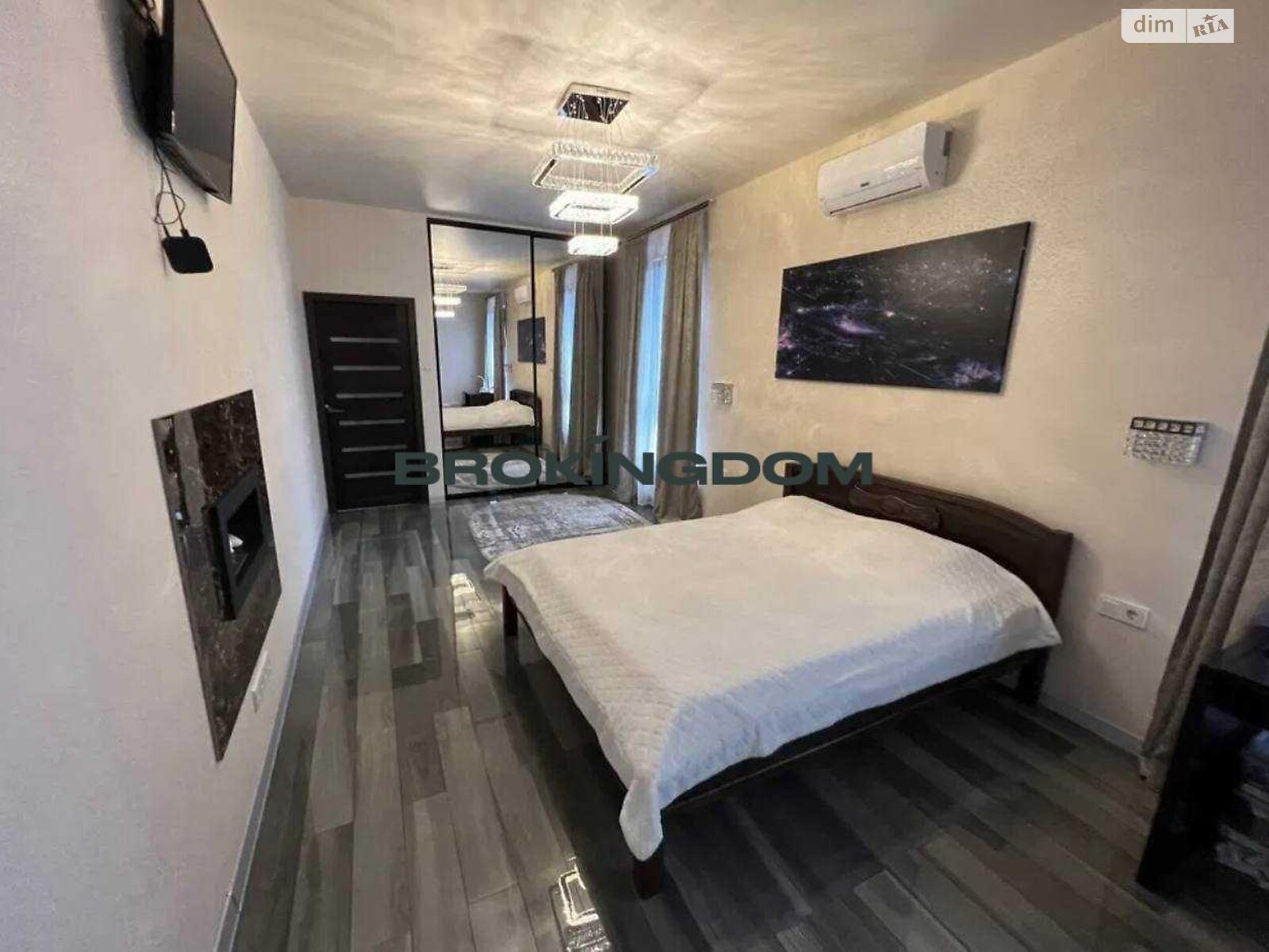 трехэтажный дом, 215 кв. м, кирпич. Продажа в Пуховке фото 1 трехэтажный дом, 215 кв. м, кирпич. Продажа в Пуховке фото 1