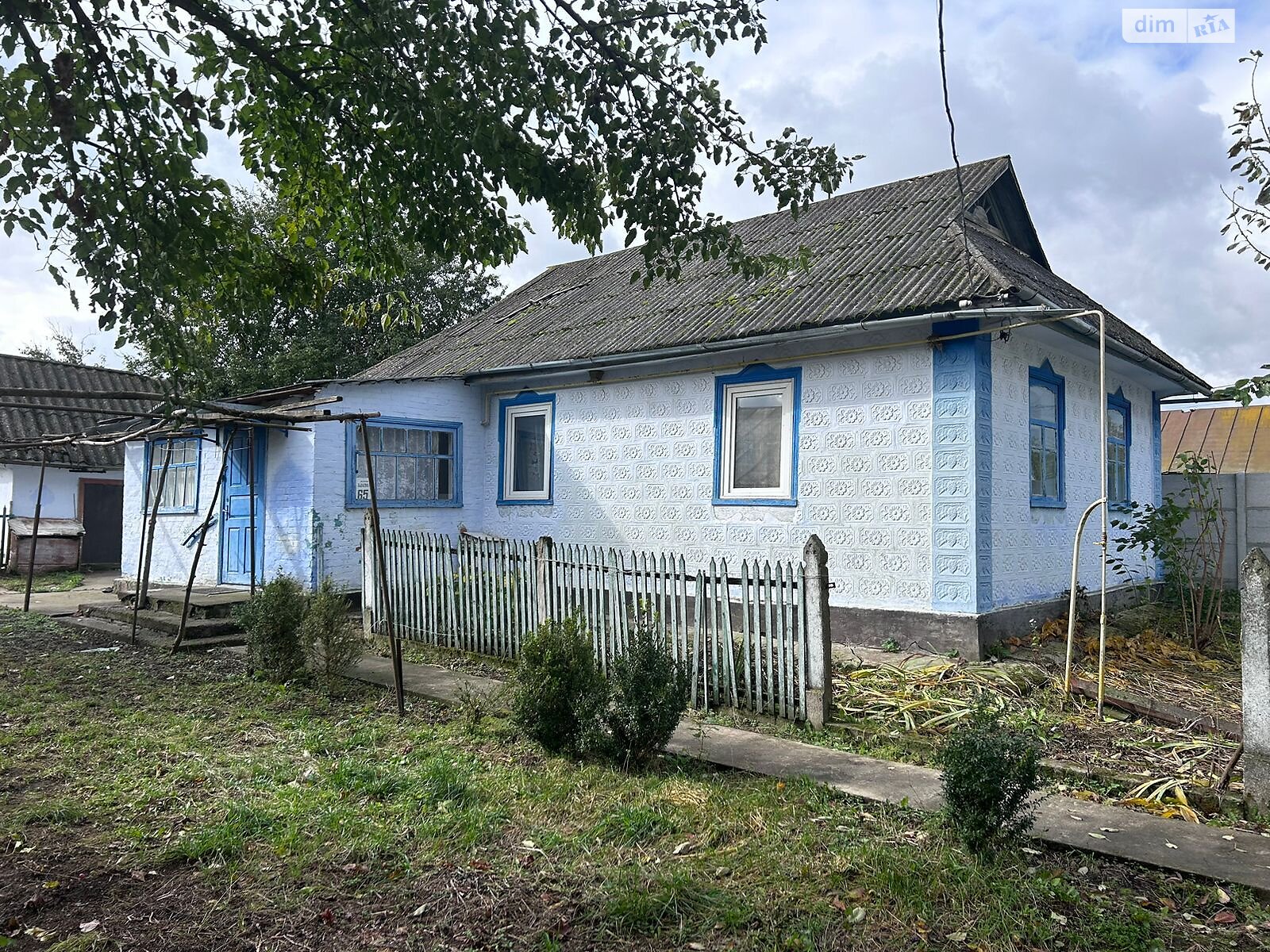 одноэтажный дом с верандой, 65.4 кв. м, глинобитный. Продажа в Пултовцах фото 1