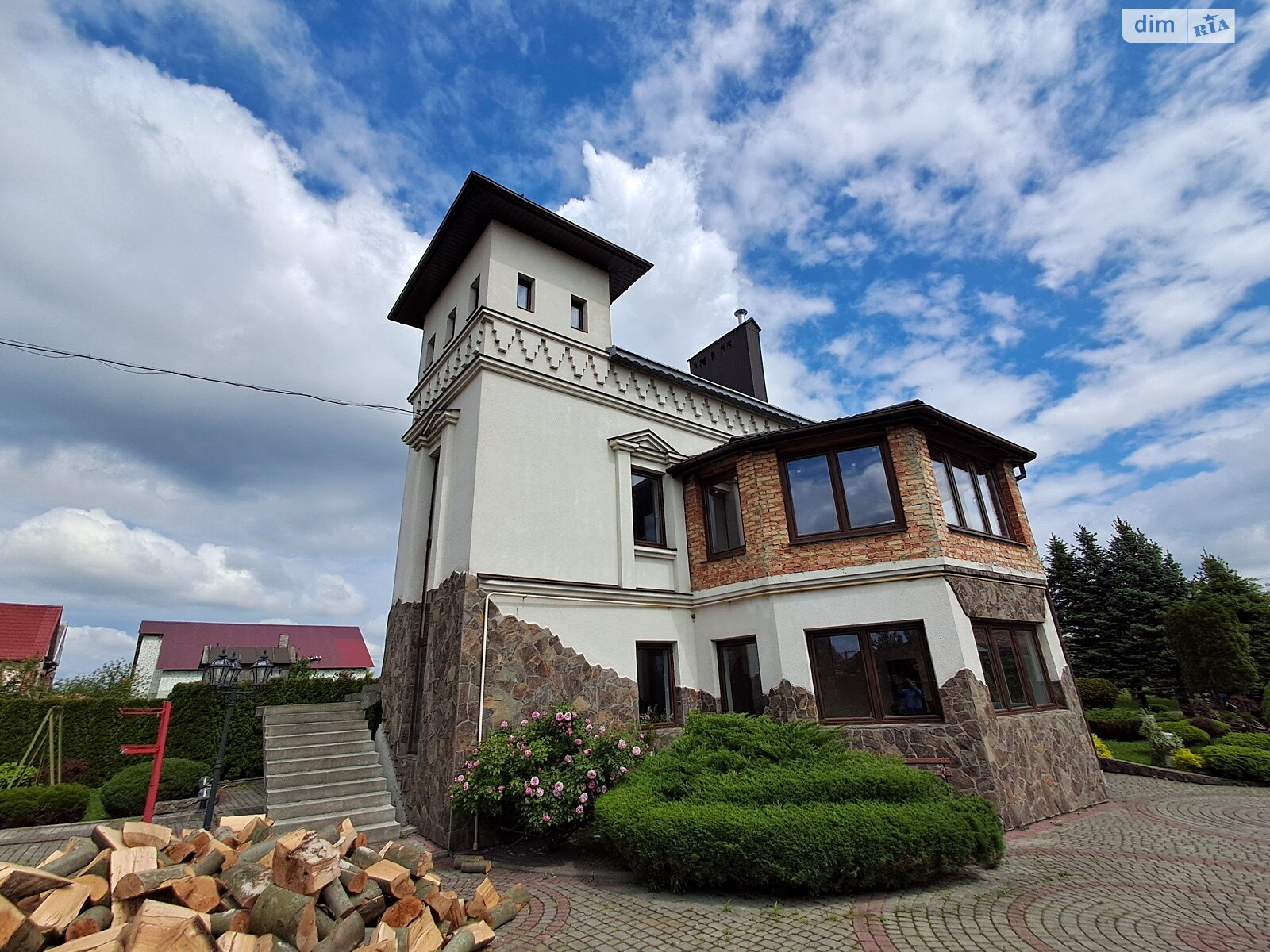 двоповерховий будинок, 267 кв. м, цегла. Продаж в Пустомитах, район Лісневичі фото 1 двоповерховий будинок, 267 кв. м, цегла. Продаж в Пустомитах, район Лісневичі фото 1
