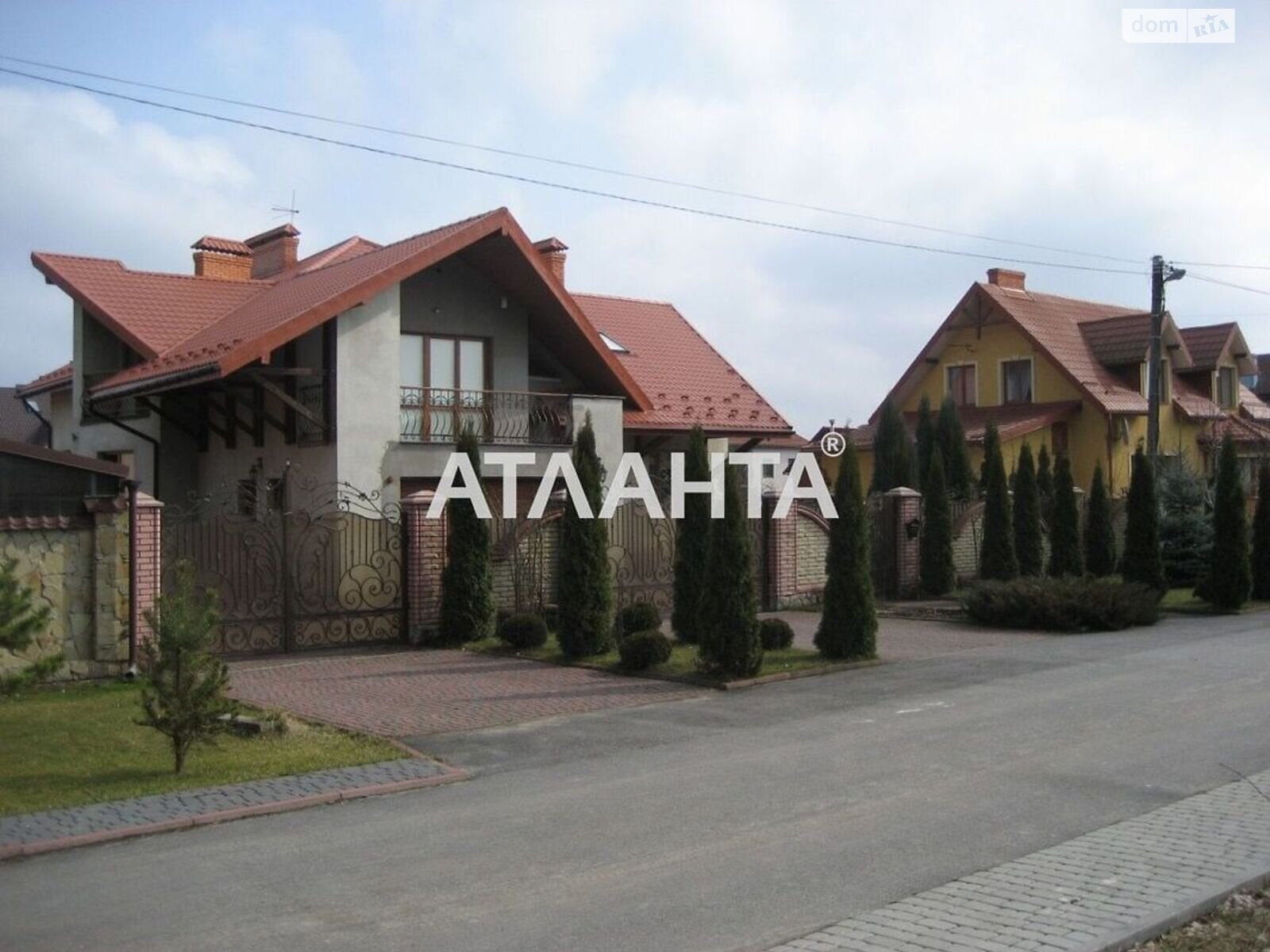 двоповерховий будинок, 440 кв. м, кирпич. Продаж в undefined (Львівська обл.) фото 1