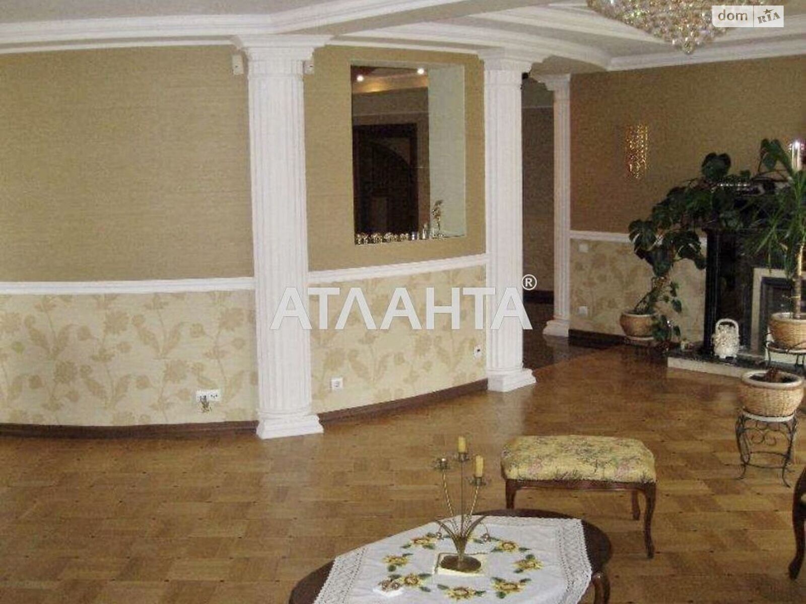 двоповерховий будинок, 440 кв. м, кирпич. Продаж в undefined (Львівська обл.) фото 1