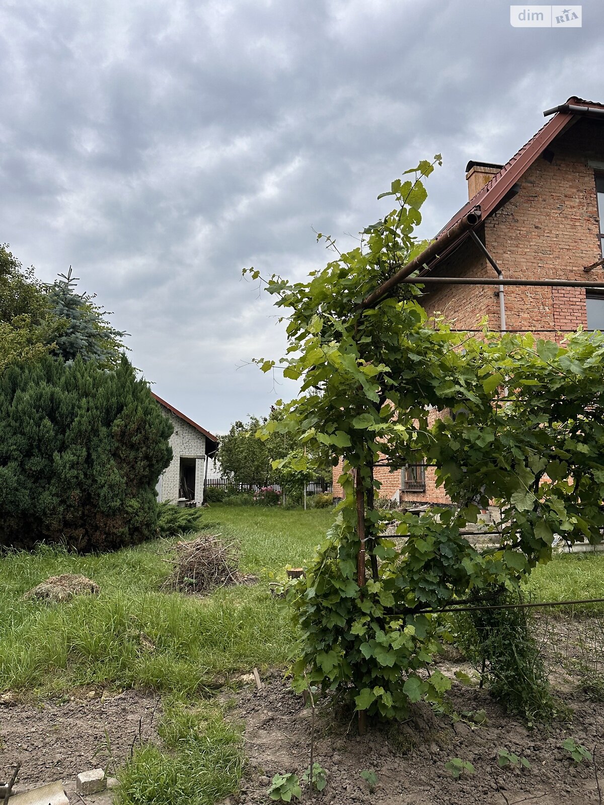 трехэтажный дом с верандой, 216.3 кв. м, кирпич. Продажа в Пустомытах район Пустомыты фото 1 трехэтажный дом с верандой, 216.3 кв. м, кирпич. Продажа в Пустомытах район Пустомыты фото 1