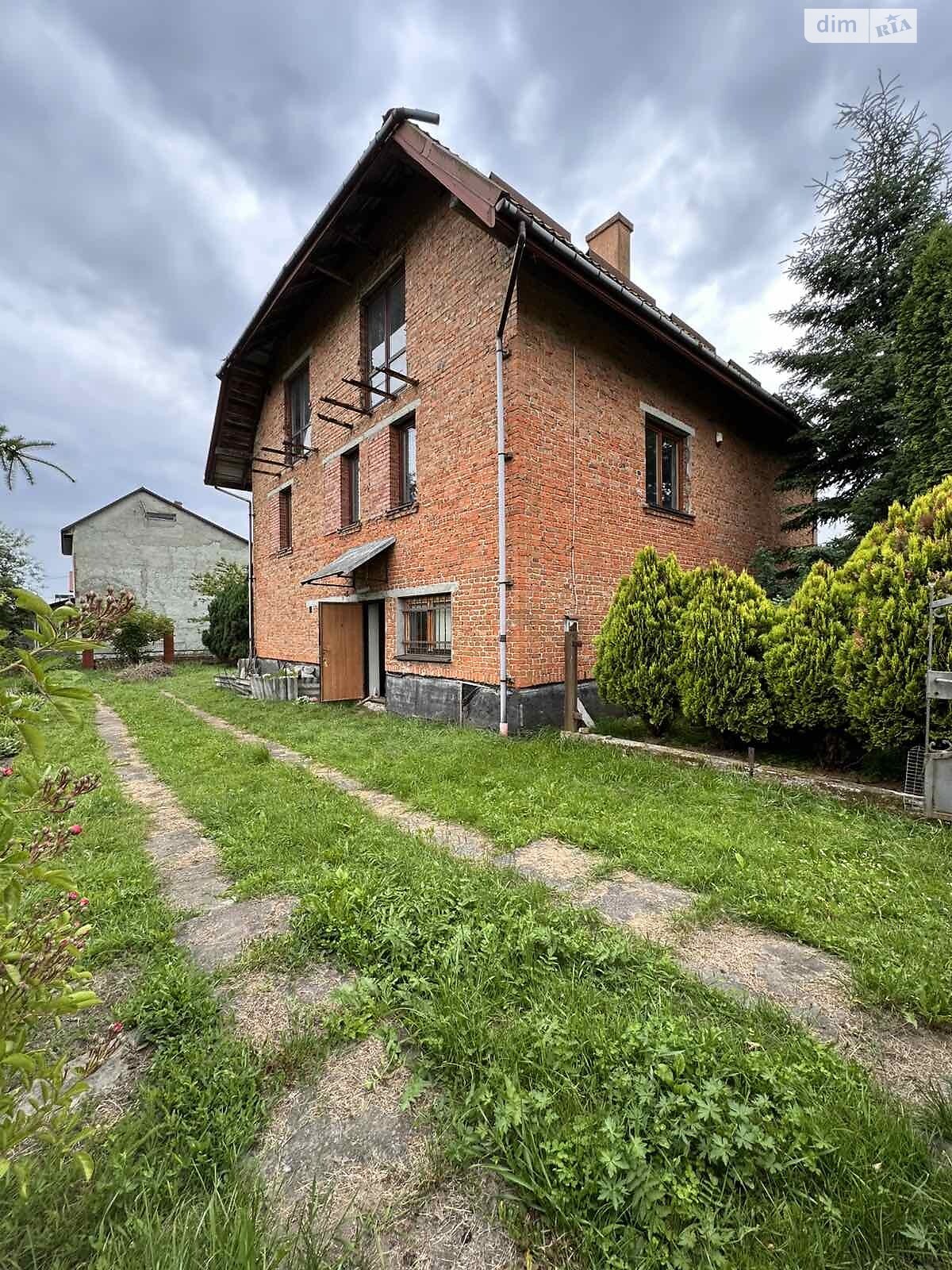 трехэтажный дом с гаражом, 216.3 кв. м, кирпич. Продажа в Пустомытах район Пустомыты фото 1 трехэтажный дом с гаражом, 216.3 кв. м, кирпич. Продажа в Пустомытах район Пустомыты фото 1