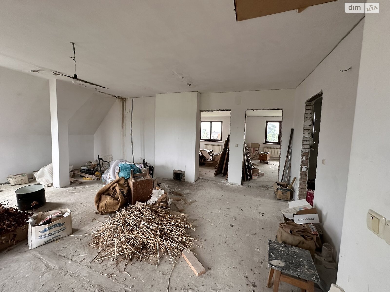 трехэтажный дом с гаражом, 216.3 кв. м, кирпич. Продажа в Пустомытах район Пустомыты фото 1 трехэтажный дом с гаражом, 216.3 кв. м, кирпич. Продажа в Пустомытах район Пустомыты фото 1