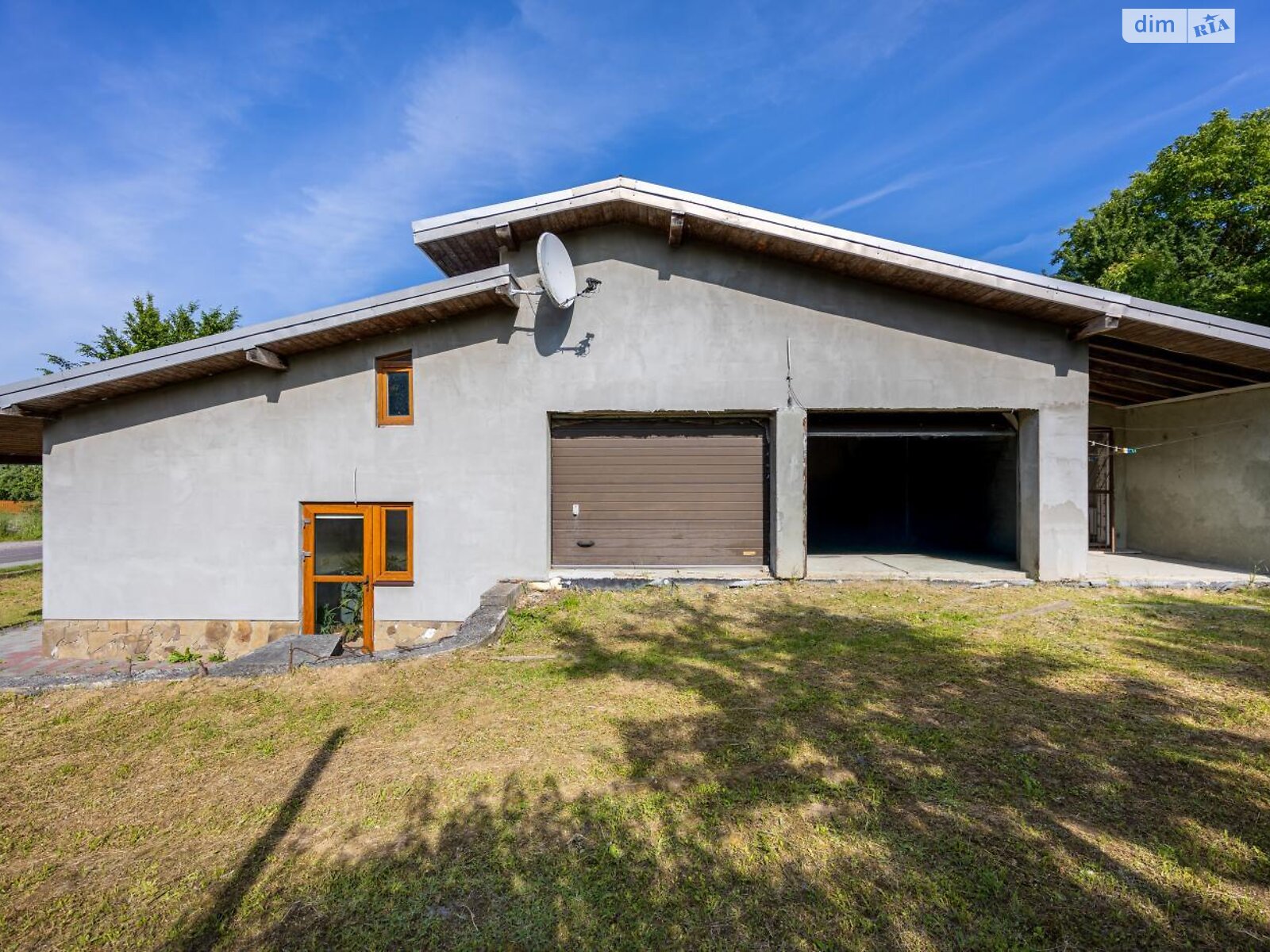 триповерховий будинок з гаражем, 279.9 кв. м, цегла. Продаж у Пустомитах фото 1