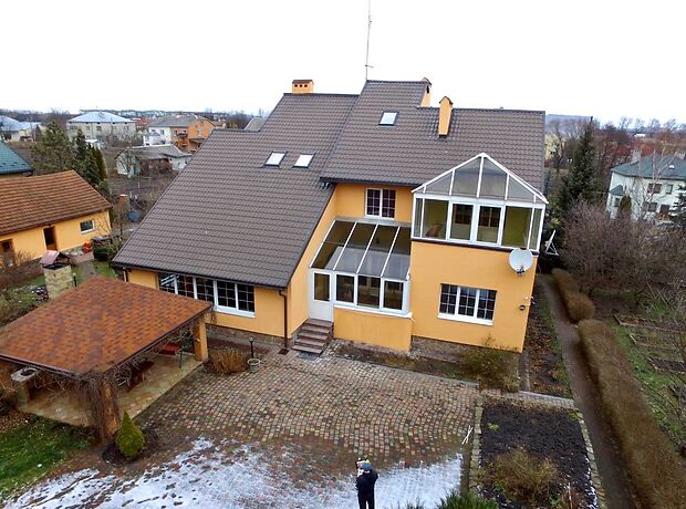 трехэтажный дом с камином, 450 кв. м, кирпич. Продажа в Сокольниках (Львовская обл.) фото 1 трехэтажный дом с камином, 450 кв. м, кирпич. Продажа в Сокольниках (Львовская обл.) фото 1