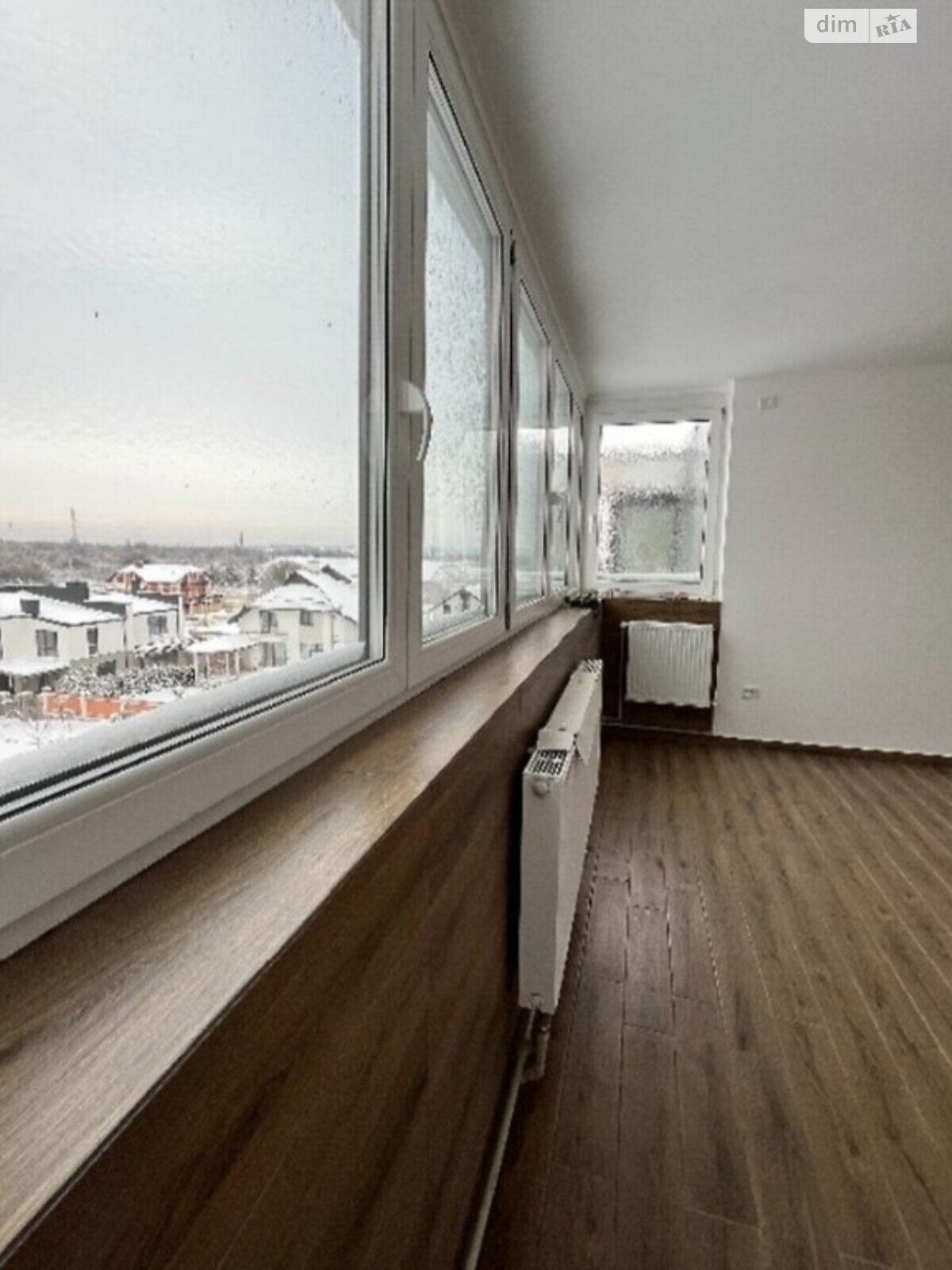 трехэтажный дом с балконом, 220 кв. м, кирпич. Продажа в Малечковичах фото 1