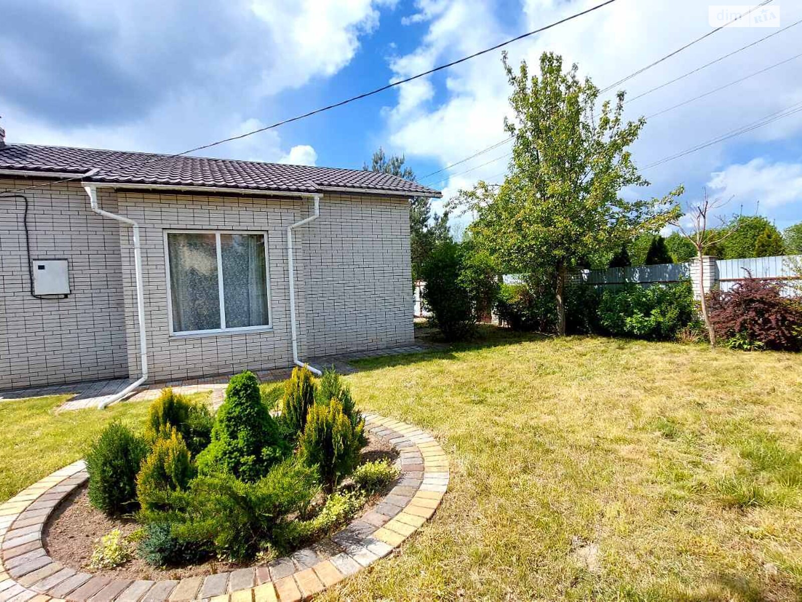 двухэтажный дом с ремонтом, 100 кв. м, ракушечник (ракушняк). Продажа в Путровке фото 1 двухэтажный дом с ремонтом, 100 кв. м, ракушечник (ракушняк). Продажа в Путровке фото 1