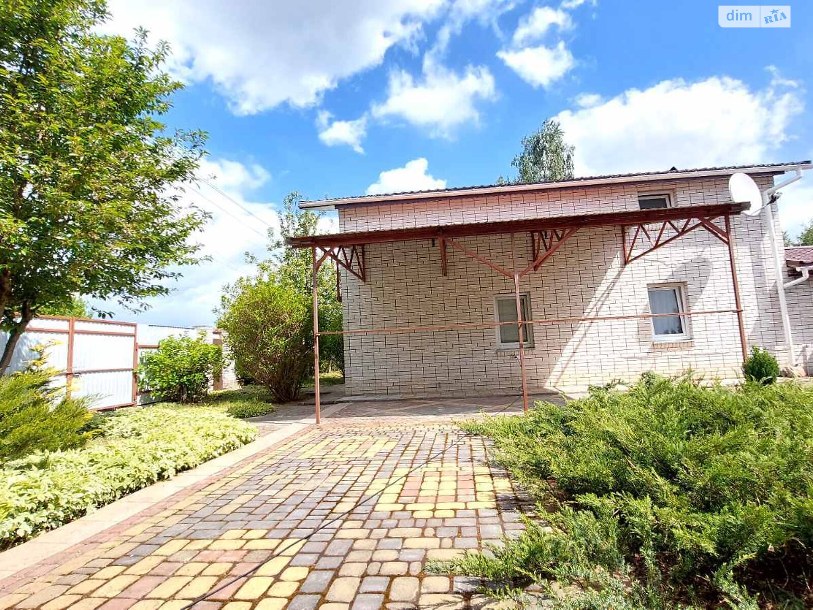 двухэтажный дом с ремонтом, 100 кв. м, ракушечник (ракушняк). Продажа в Путровке фото 1 двухэтажный дом с ремонтом, 100 кв. м, ракушечник (ракушняк). Продажа в Путровке фото 1