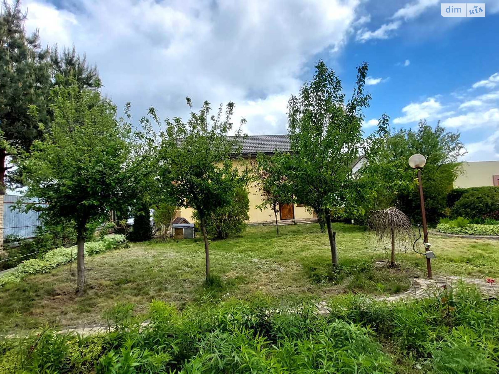 двухэтажный дом с ремонтом, 170 кв. м, газобетон. Продажа в Путровке фото 1 двухэтажный дом с ремонтом, 170 кв. м, газобетон. Продажа в Путровке фото 1