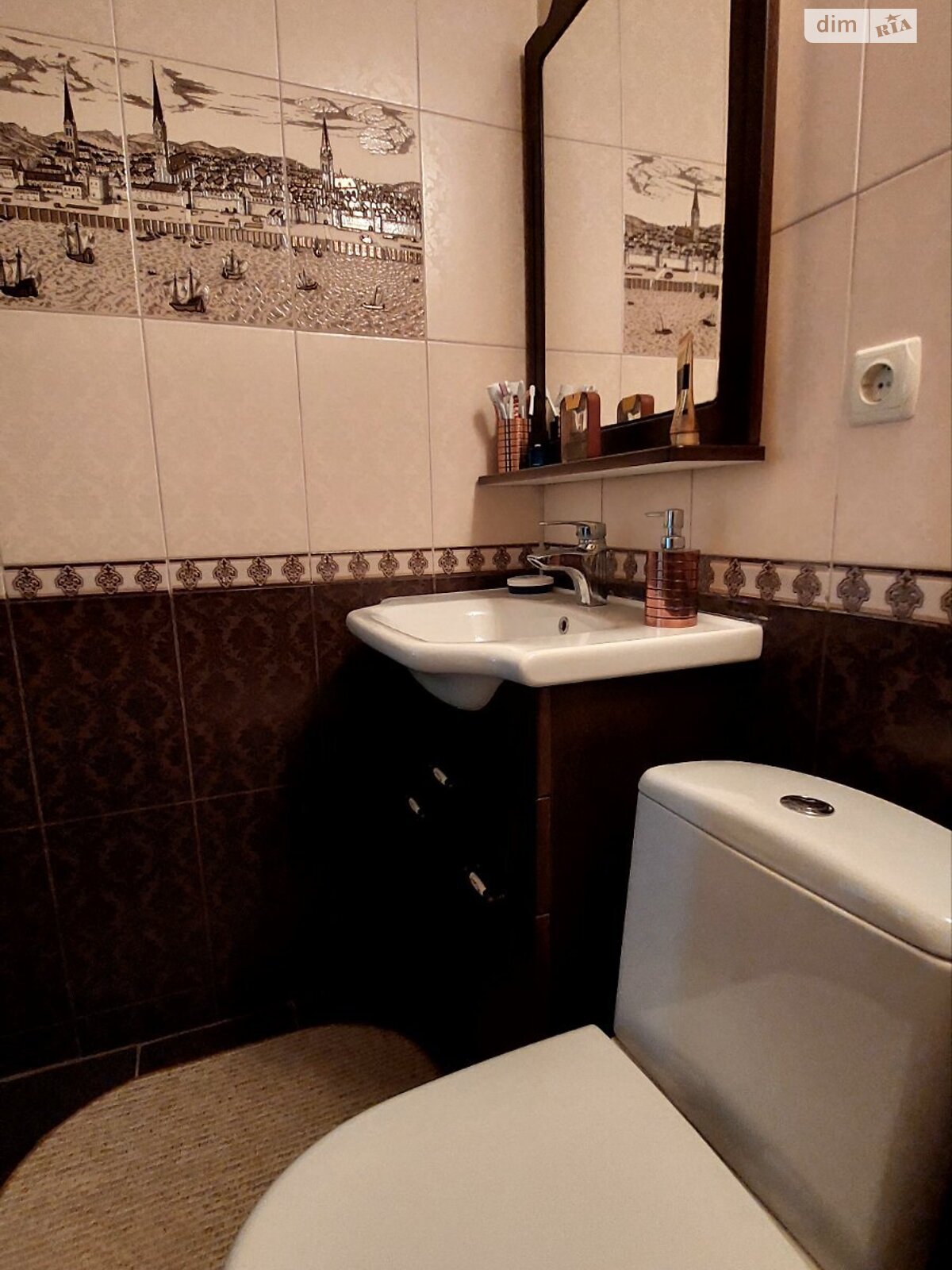двухэтажный дом с ремонтом, 170 кв. м, газобетон. Продажа в Путровке фото 1 двухэтажный дом с ремонтом, 170 кв. м, газобетон. Продажа в Путровке фото 1