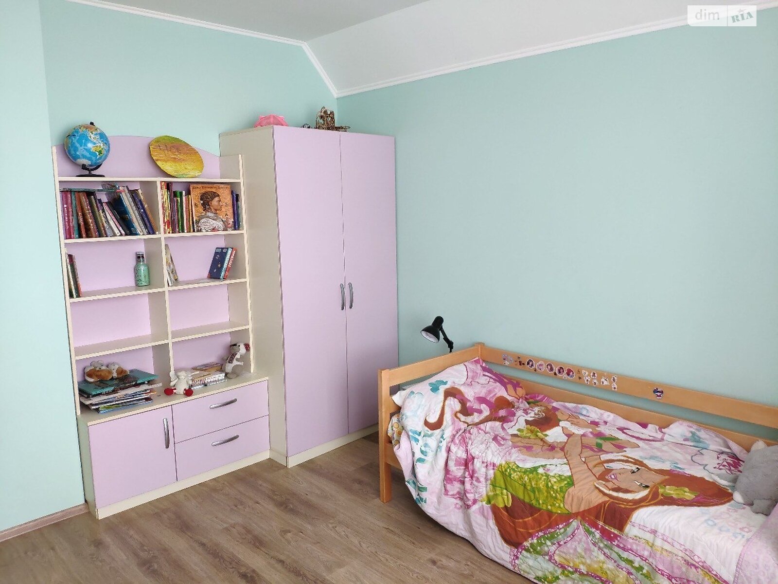 двоповерховий будинок з верандою, 294.8 кв. м, цегла. Продаж у Путрівці фото 1 двоповерховий будинок з верандою, 294.8 кв. м, цегла. Продаж у Путрівці фото 1