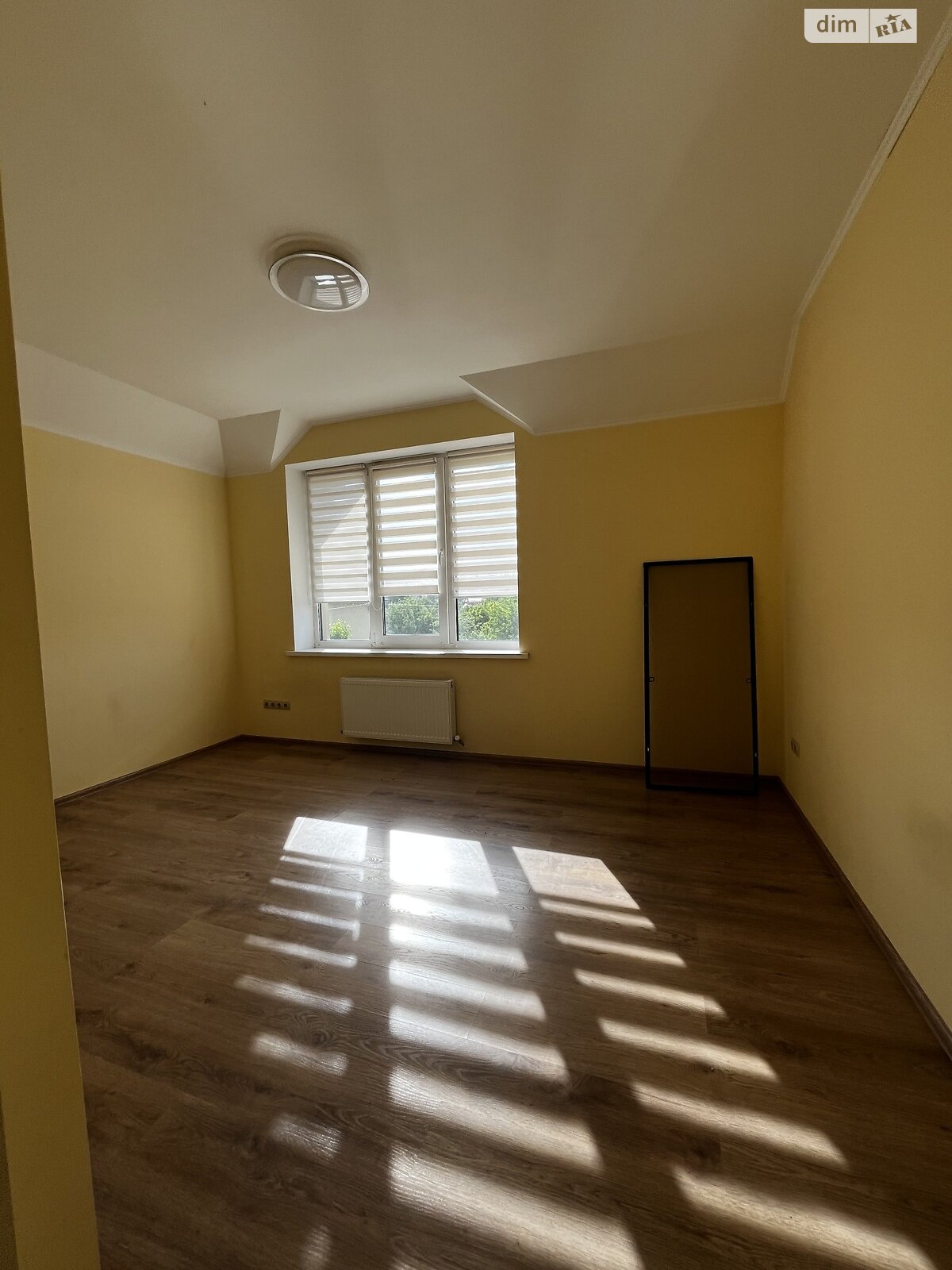 двоповерховий будинок з верандою, 294.8 кв. м, цегла. Продаж у Путрівці фото 1 двоповерховий будинок з верандою, 294.8 кв. м, цегла. Продаж у Путрівці фото 1
