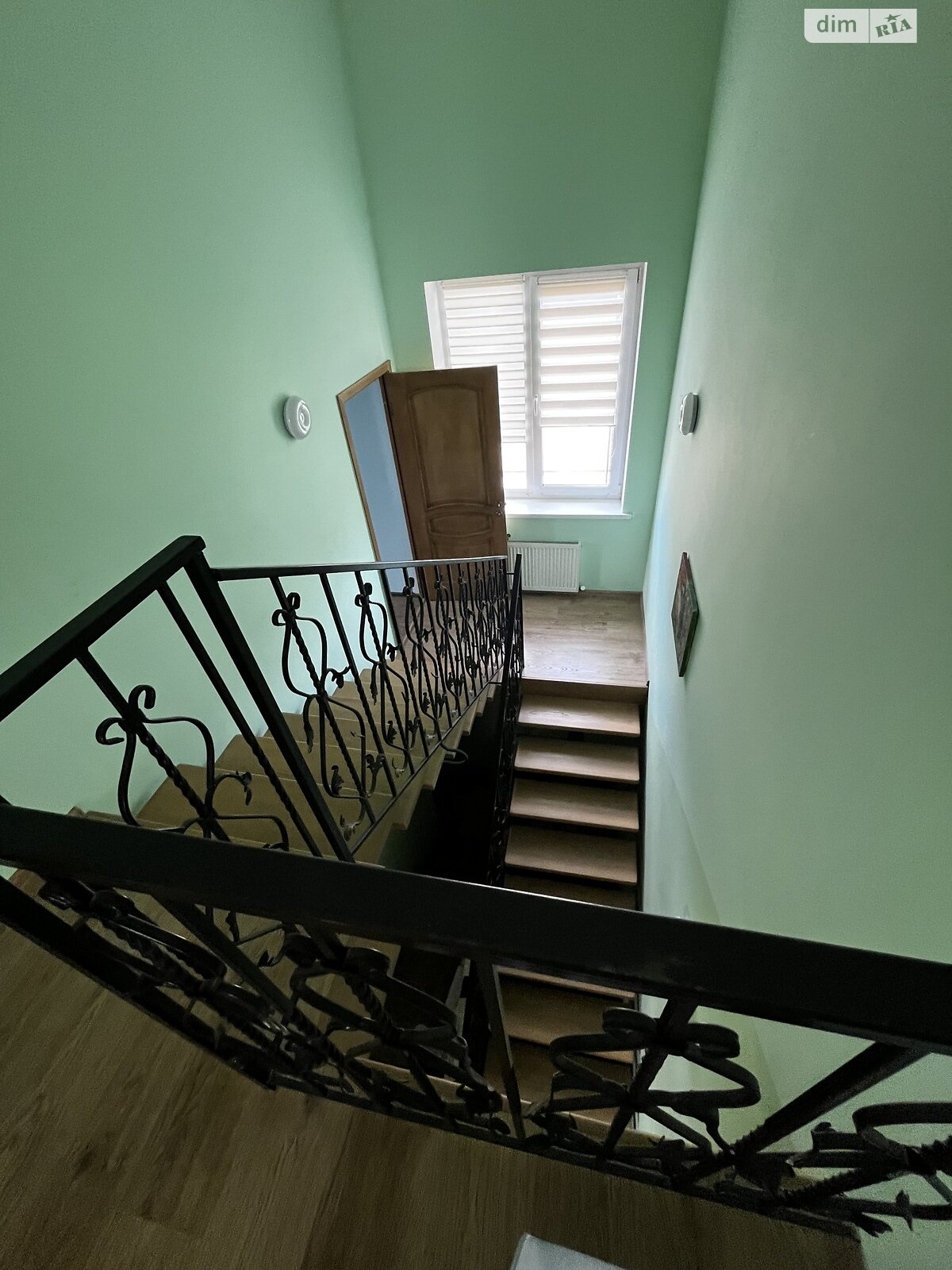 двоповерховий будинок з верандою, 294.8 кв. м, цегла. Продаж у Путрівці фото 1 двоповерховий будинок з верандою, 294.8 кв. м, цегла. Продаж у Путрівці фото 1