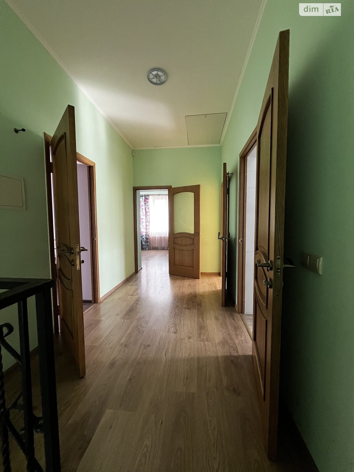 двоповерховий будинок з верандою, 294.8 кв. м, цегла. Продаж у Путрівці фото 1 двоповерховий будинок з верандою, 294.8 кв. м, цегла. Продаж у Путрівці фото 1