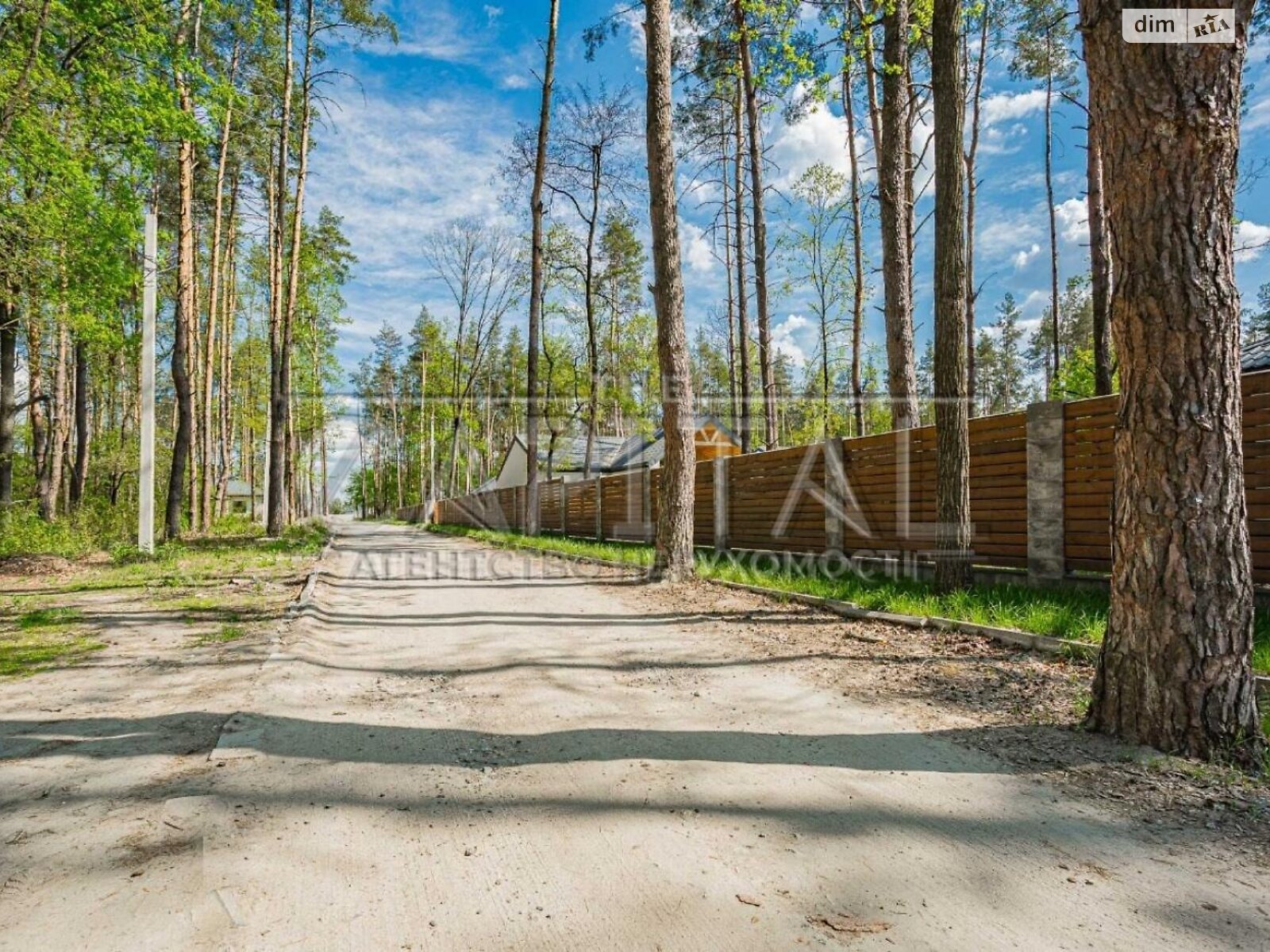 двухэтажный дом, 110 кв. м, кирпич. Продажа в Путровке фото 1 двухэтажный дом, 110 кв. м, кирпич. Продажа в Путровке фото 1
