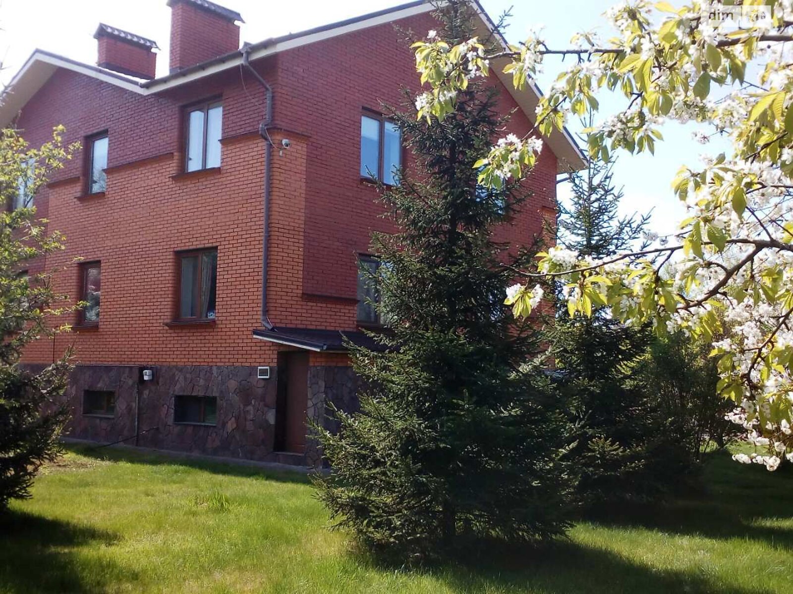 двоповерховий будинок з гаражем, 294.4 кв. м, цегла. Продаж у Путрівці фото 1 двоповерховий будинок з гаражем, 294.4 кв. м, цегла. Продаж у Путрівці фото 1