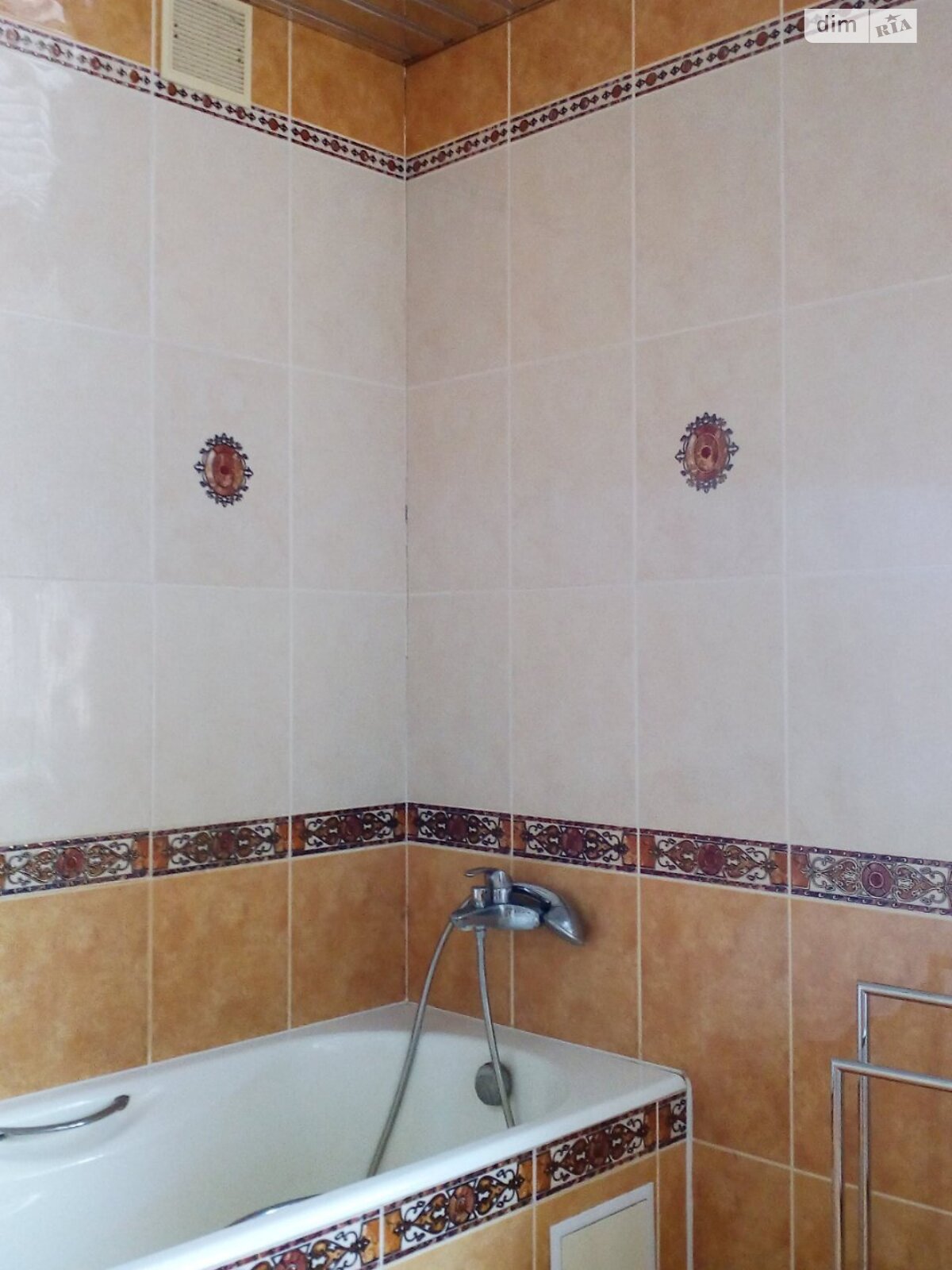 двоповерховий будинок з гаражем, 294.4 кв. м, цегла. Продаж у Путрівці фото 1 двоповерховий будинок з гаражем, 294.4 кв. м, цегла. Продаж у Путрівці фото 1