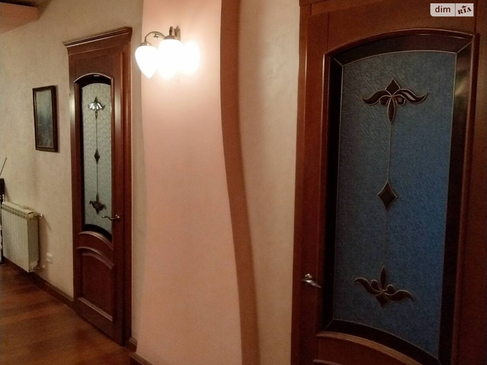 двоповерховий будинок з гаражем, 294.4 кв. м, цегла. Продаж у Путрівці фото 1 двоповерховий будинок з гаражем, 294.4 кв. м, цегла. Продаж у Путрівці фото 1