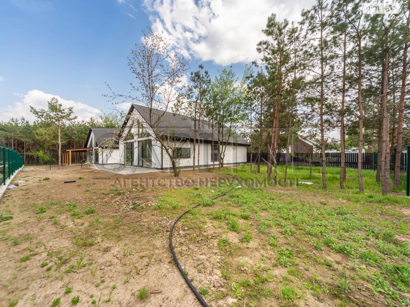 одноэтажный дом, 105 кв. м, кирпич. Продажа в Путровке фото 1 одноэтажный дом, 105 кв. м, кирпич. Продажа в Путровке фото 1