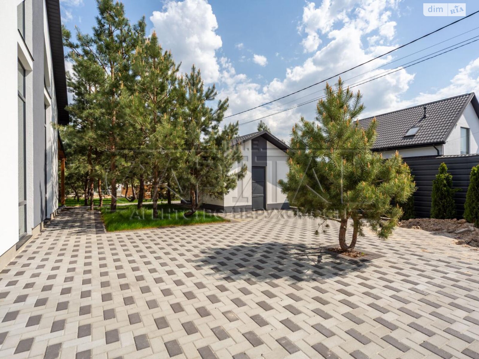 одноэтажный дом, 165 кв. м, кирпич. Продажа в Путровке фото 1 одноэтажный дом, 165 кв. м, кирпич. Продажа в Путровке фото 1
