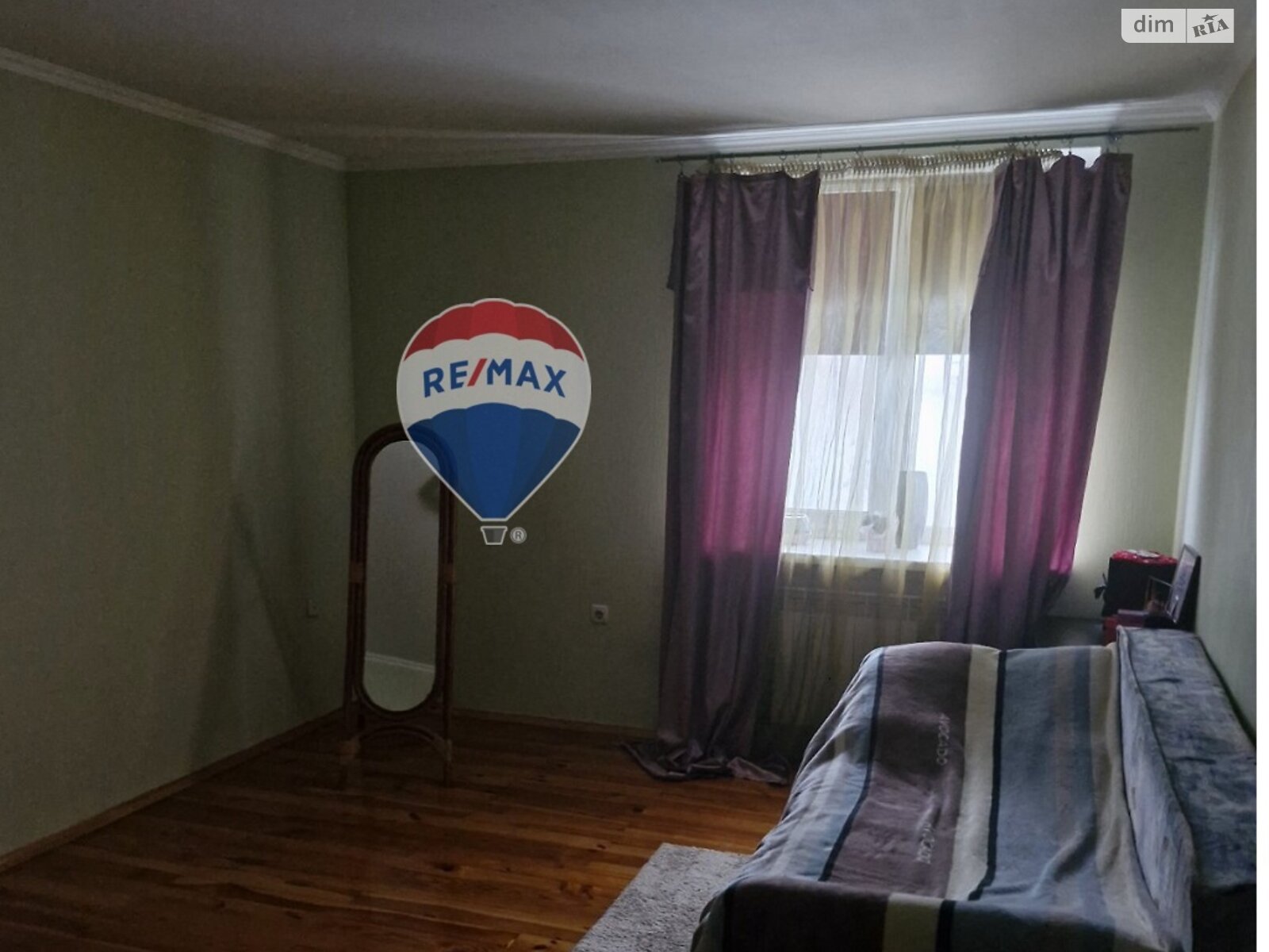 триповерховий будинок з верандою, 234.3 кв. м, дерево та цегла. Продаж у Путрівці фото 1 триповерховий будинок з верандою, 234.3 кв. м, дерево та цегла. Продаж у Путрівці фото 1