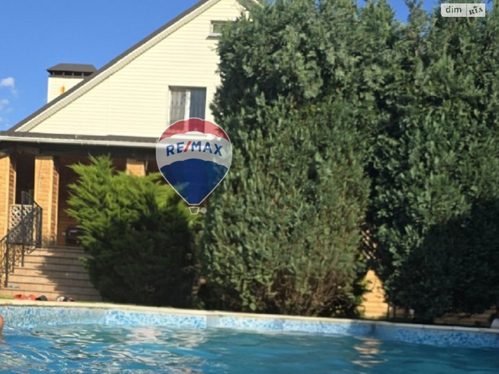 триповерховий будинок з верандою, 234.3 кв. м, дерево та цегла. Продаж у Путрівці фото 1 триповерховий будинок з верандою, 234.3 кв. м, дерево та цегла. Продаж у Путрівці фото 1