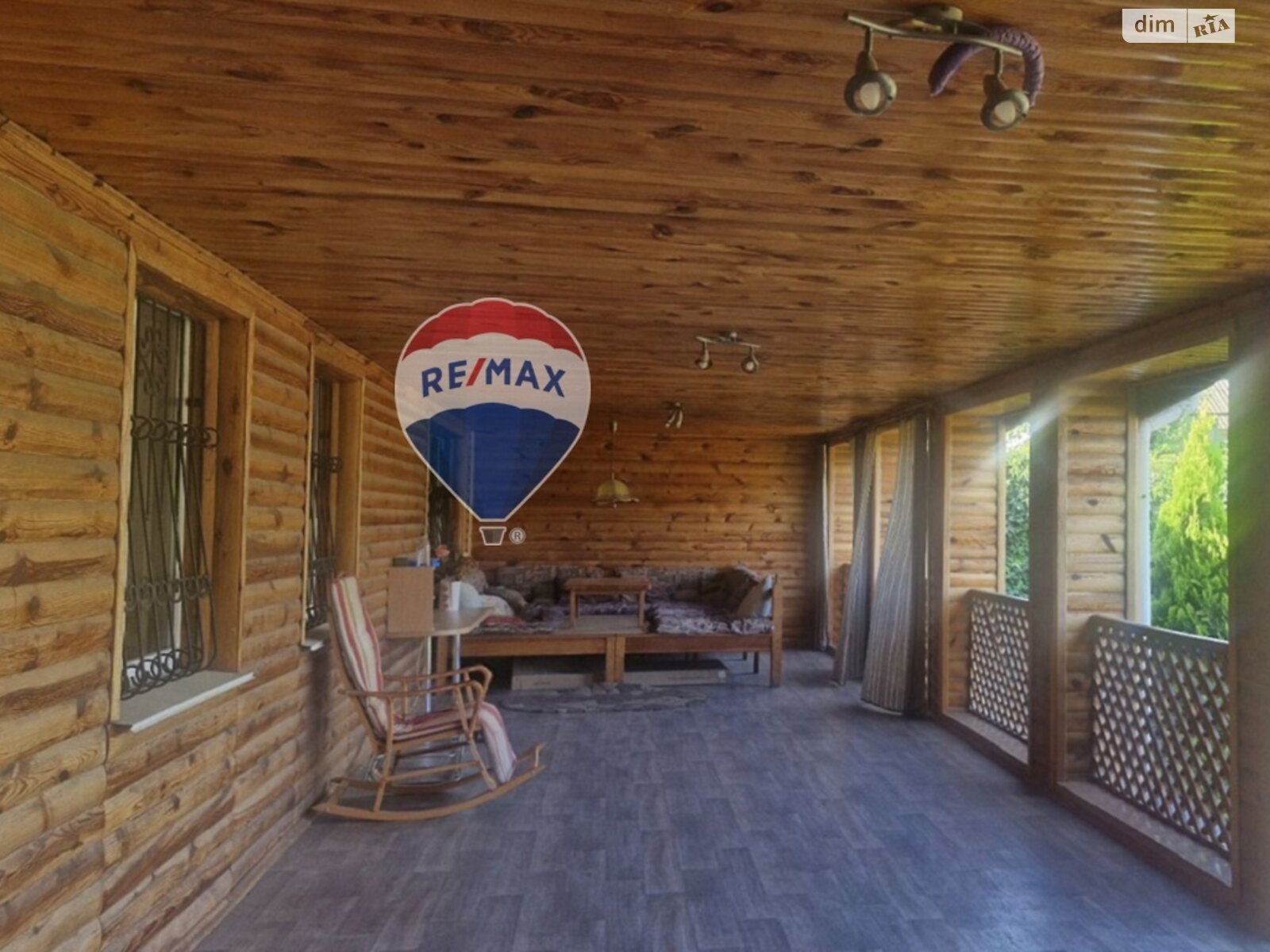 триповерховий будинок з верандою, 234.3 кв. м, дерево та цегла. Продаж у Путрівці фото 1 триповерховий будинок з верандою, 234.3 кв. м, дерево та цегла. Продаж у Путрівці фото 1