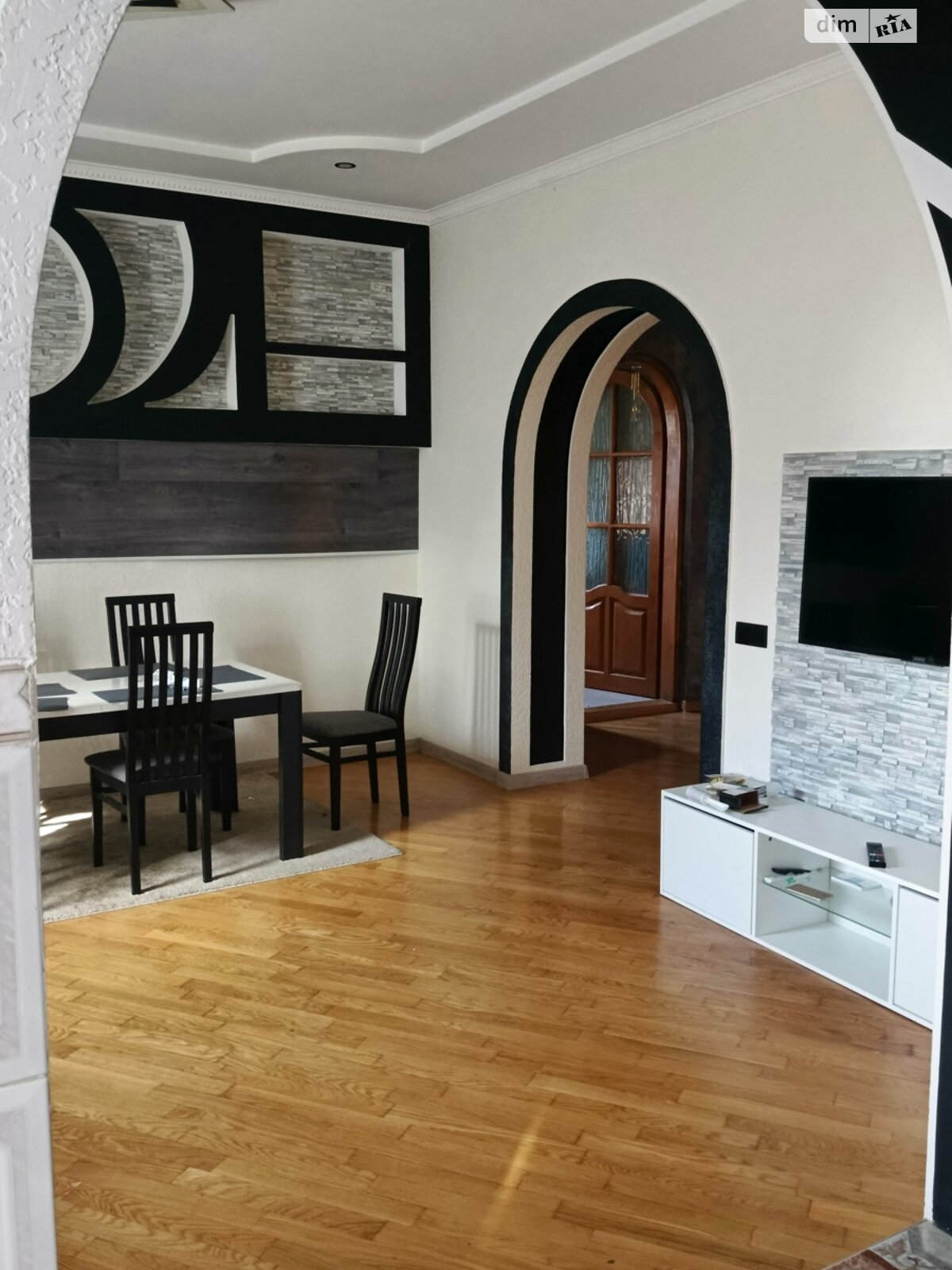 двухэтажный дом с верандой, 214.9 кв. м, кирпич. Продажа в Пядиках фото 1