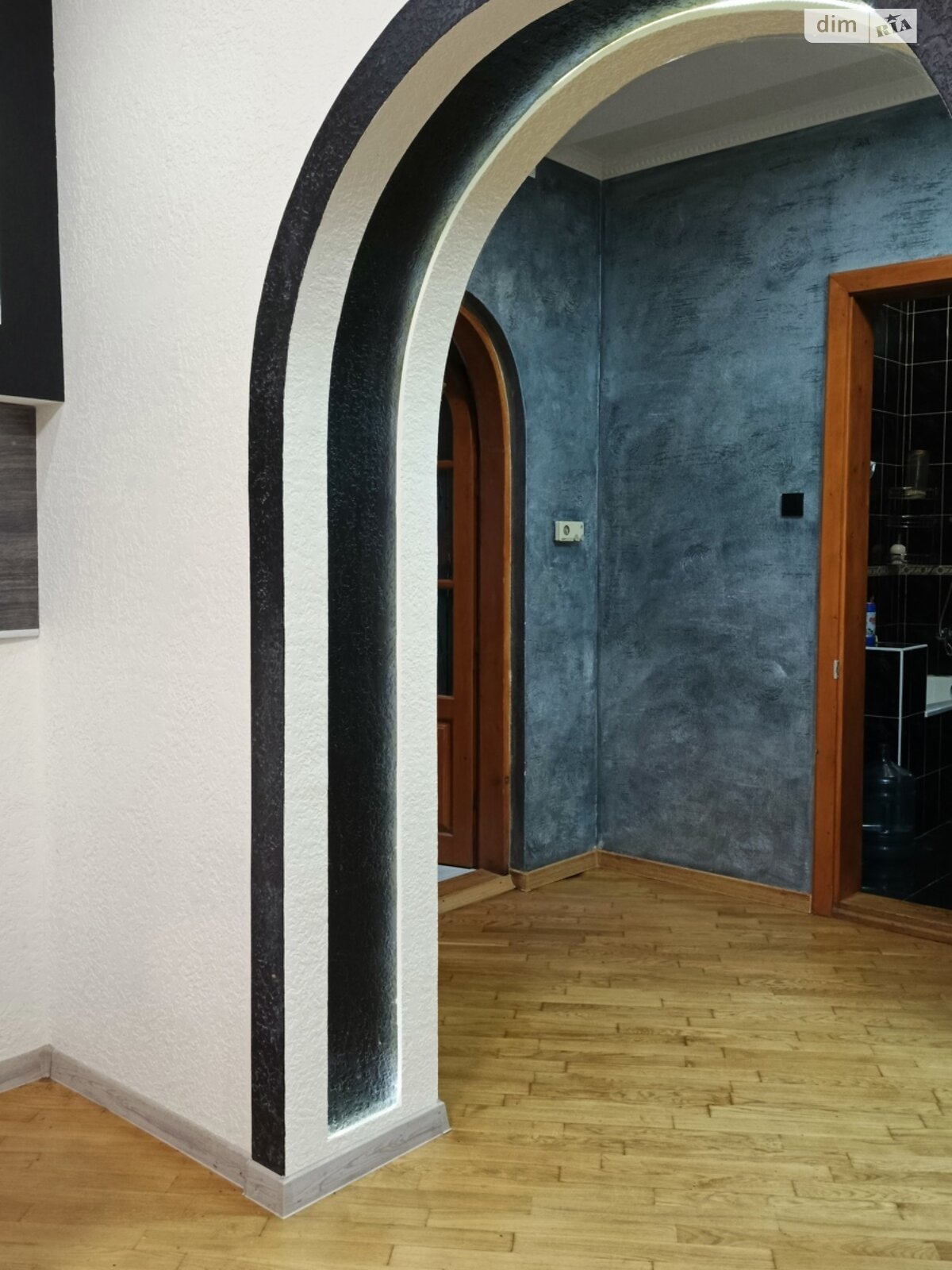 двухэтажный дом с верандой, 214.9 кв. м, кирпич. Продажа в Пядиках фото 1