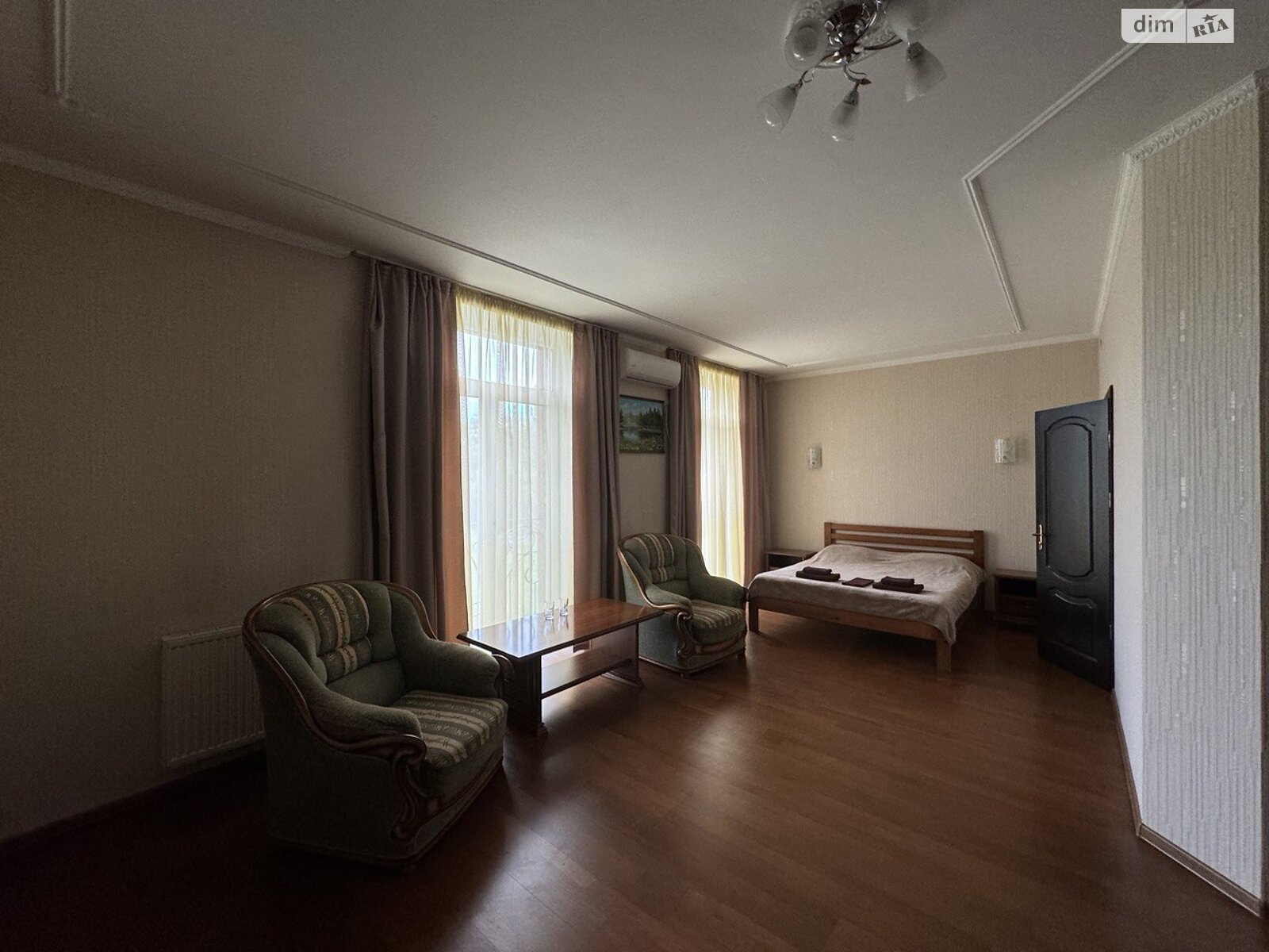 двоповерховий будинок бесідка, 371 кв. м, цегла. Продаж у Рачині фото 1 двоповерховий будинок бесідка, 371 кв. м, цегла. Продаж у Рачині фото 1