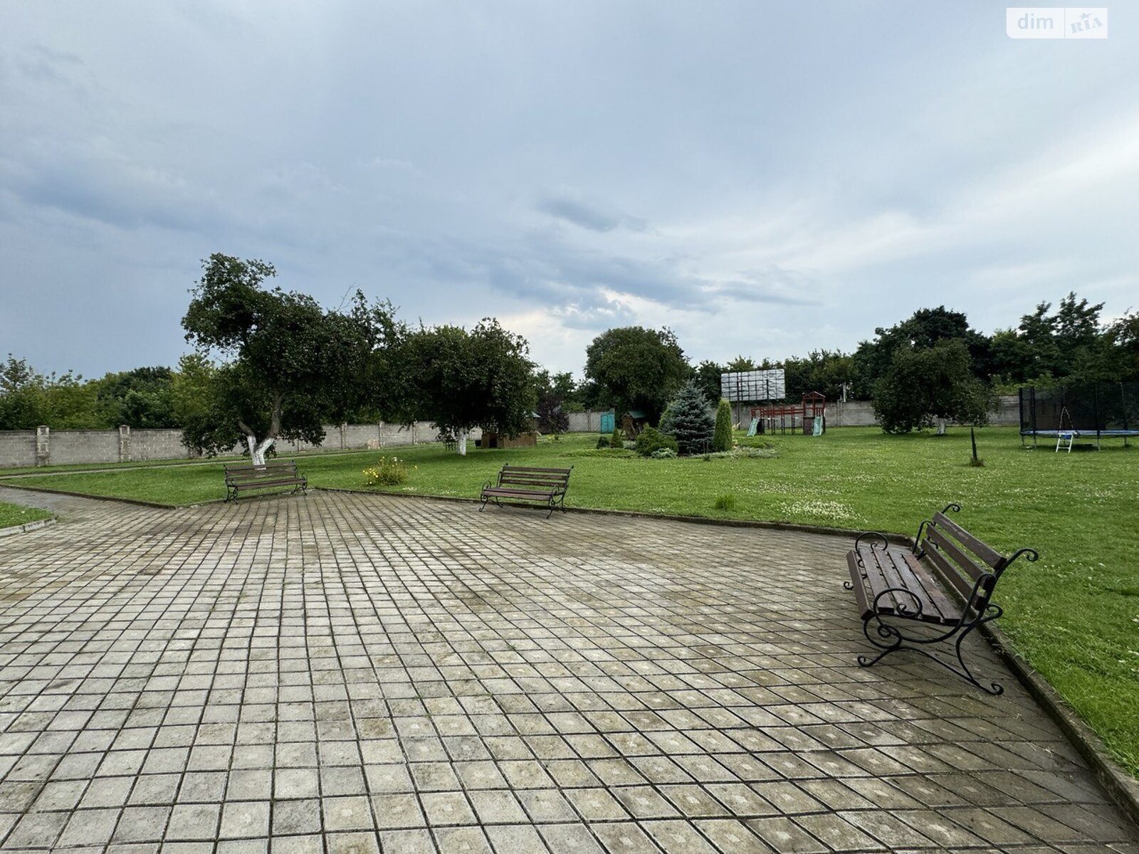 двоповерховий будинок бесідка, 371 кв. м, цегла. Продаж у Рачині фото 1 двоповерховий будинок бесідка, 371 кв. м, цегла. Продаж у Рачині фото 1